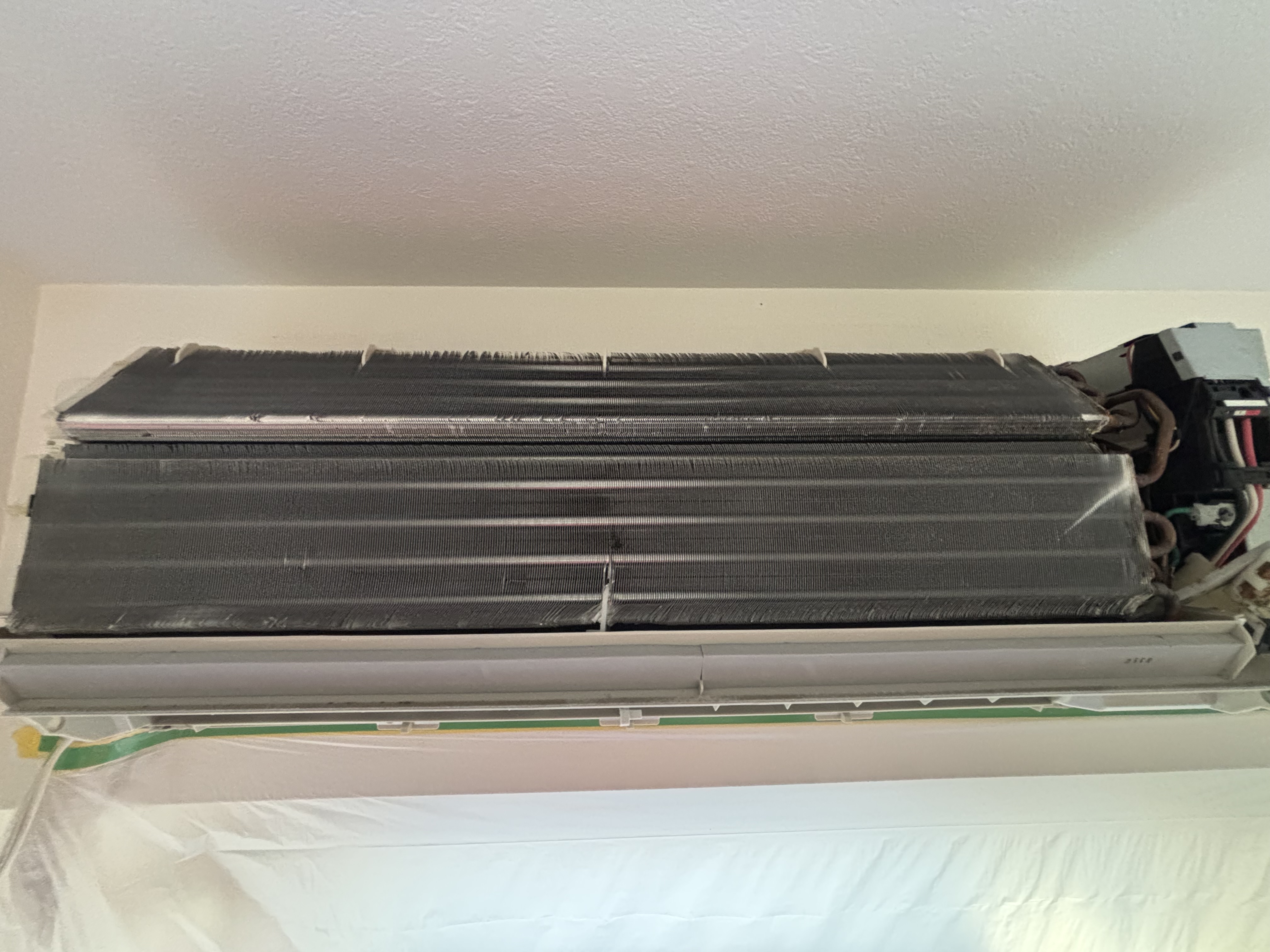 埼玉県戸田市の壁掛けエアコンの作業前1