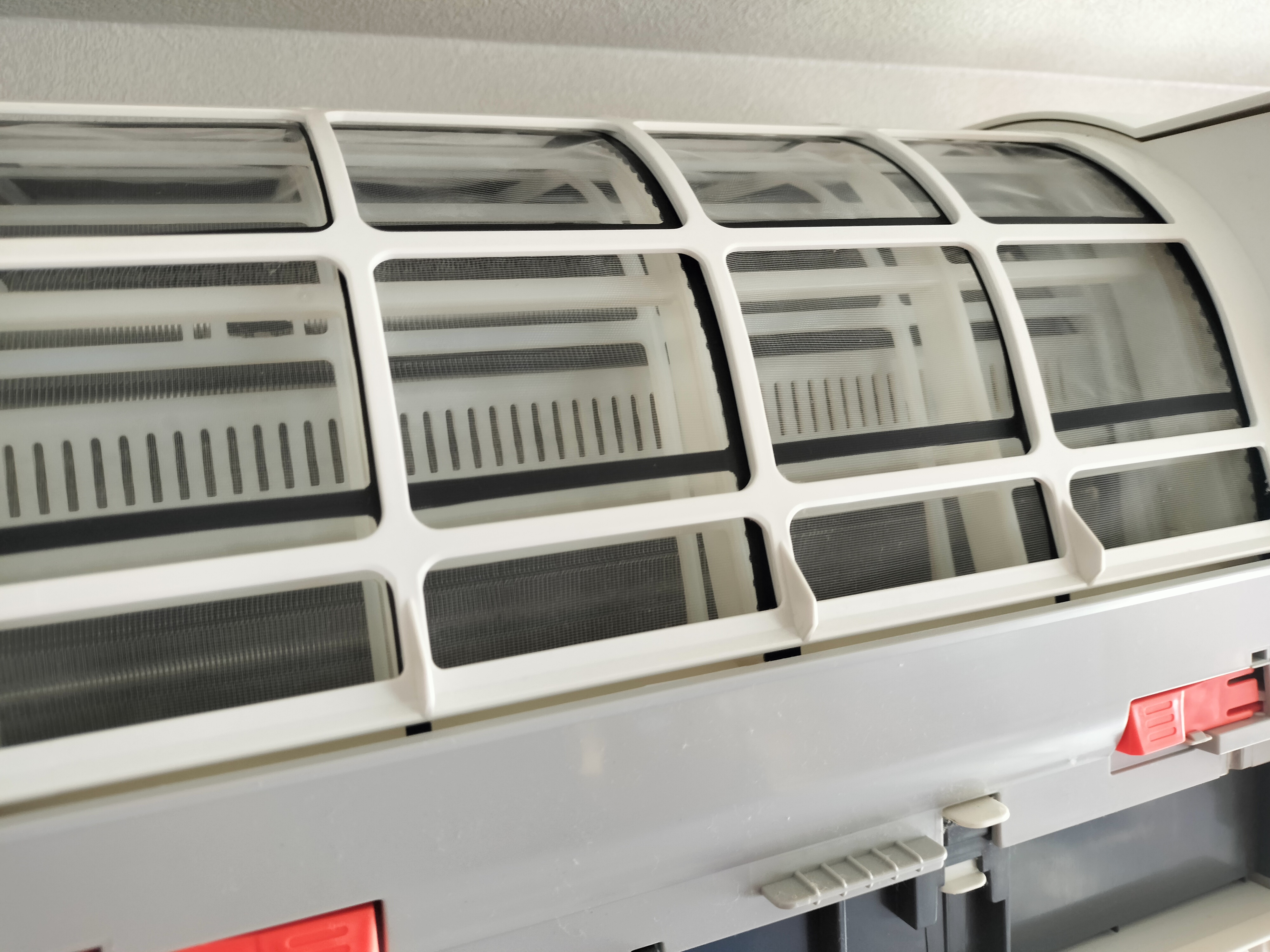 茨城県つくば市のお掃除機能付きエアコンの作業後1