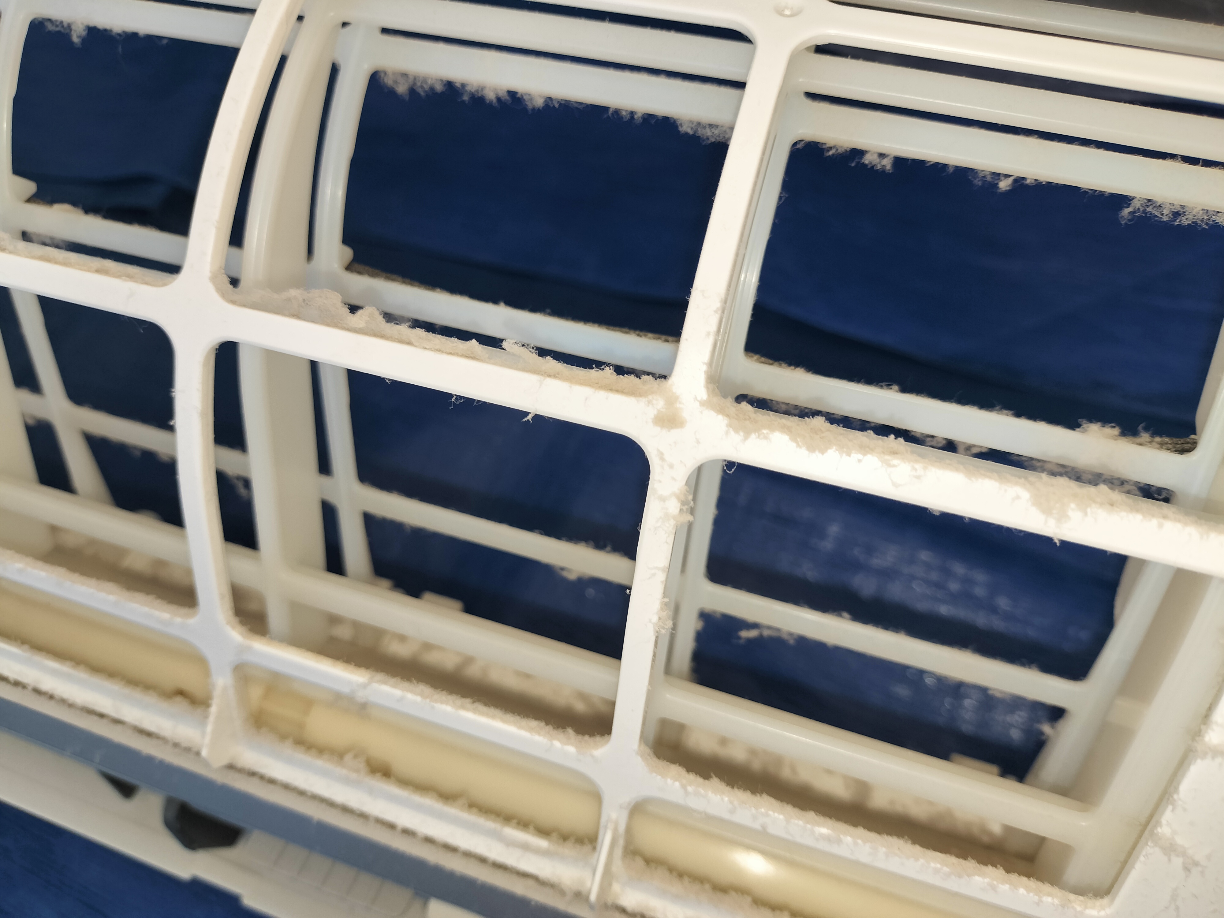 茨城県つくば市のお掃除機能付きエアコンの作業前3