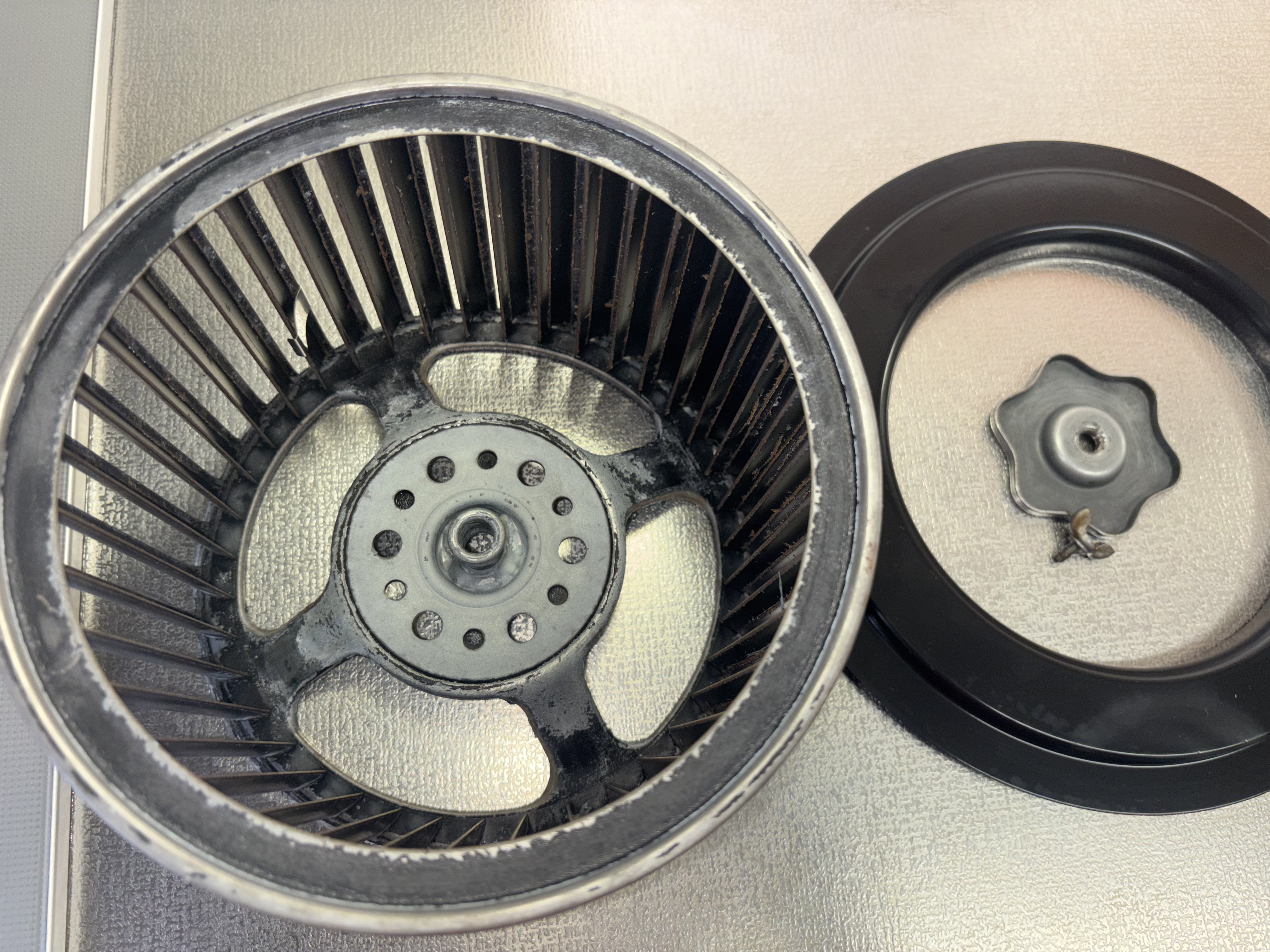 埼玉県白岡市のレンジフードクリーニングの作業後1