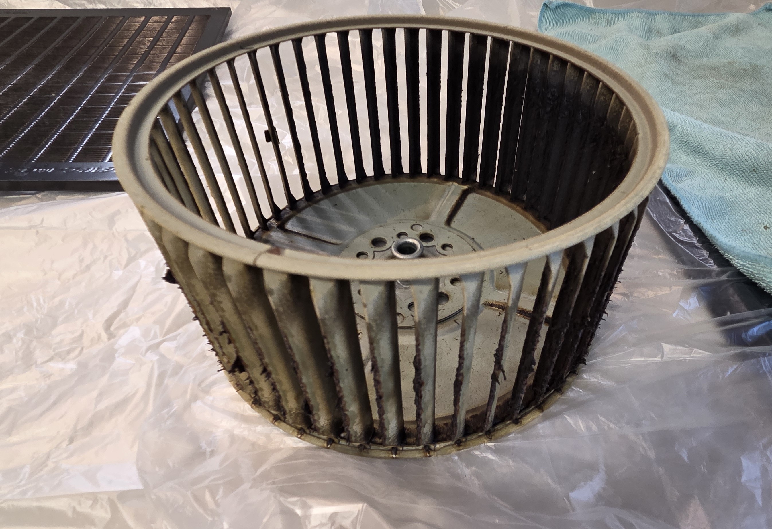 東京都東村山市のレンジフードクリーニングの作業前1