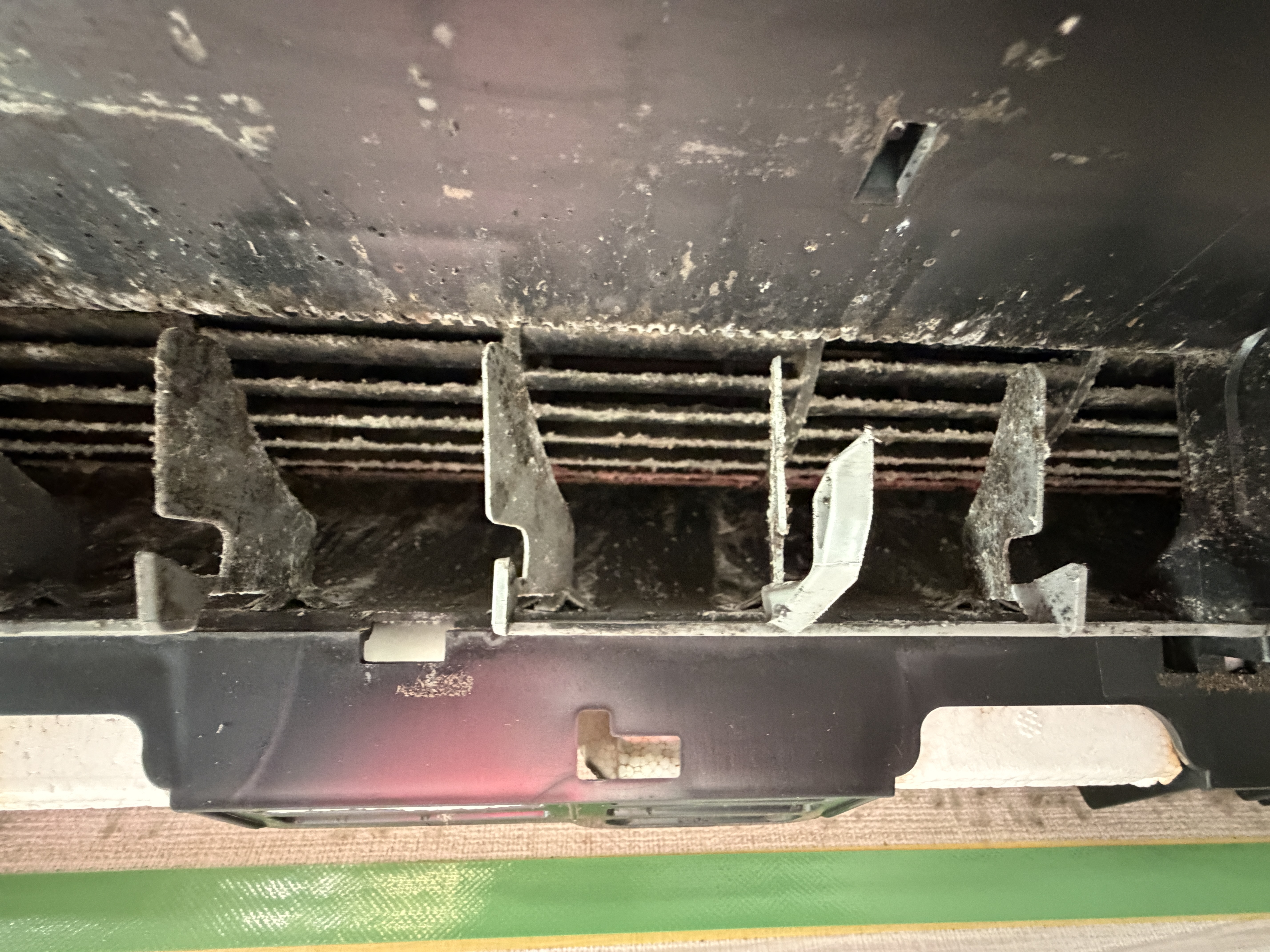 東京都東村山市萩山町の壁掛けエアコンの作業前1