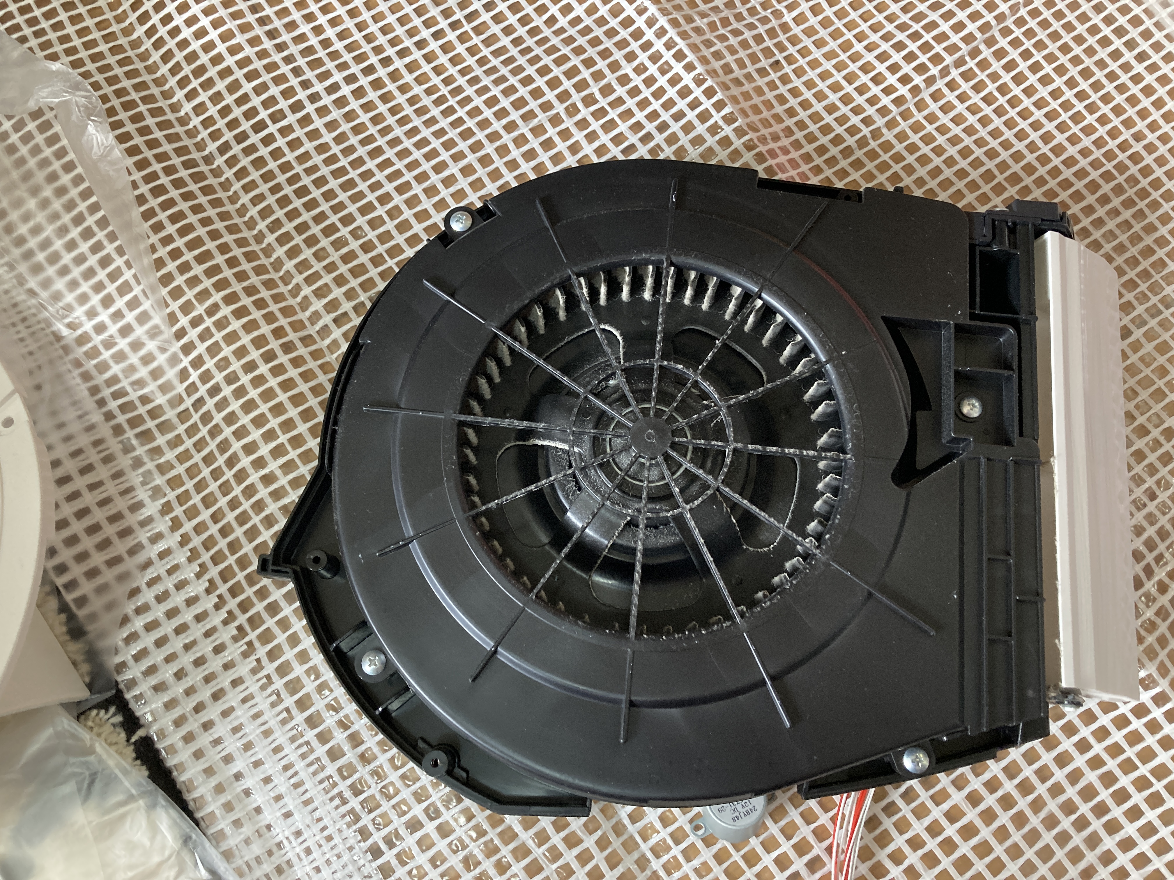 京都府京都市西京区川島権田町のお掃除機能付きエアコンの作業前2