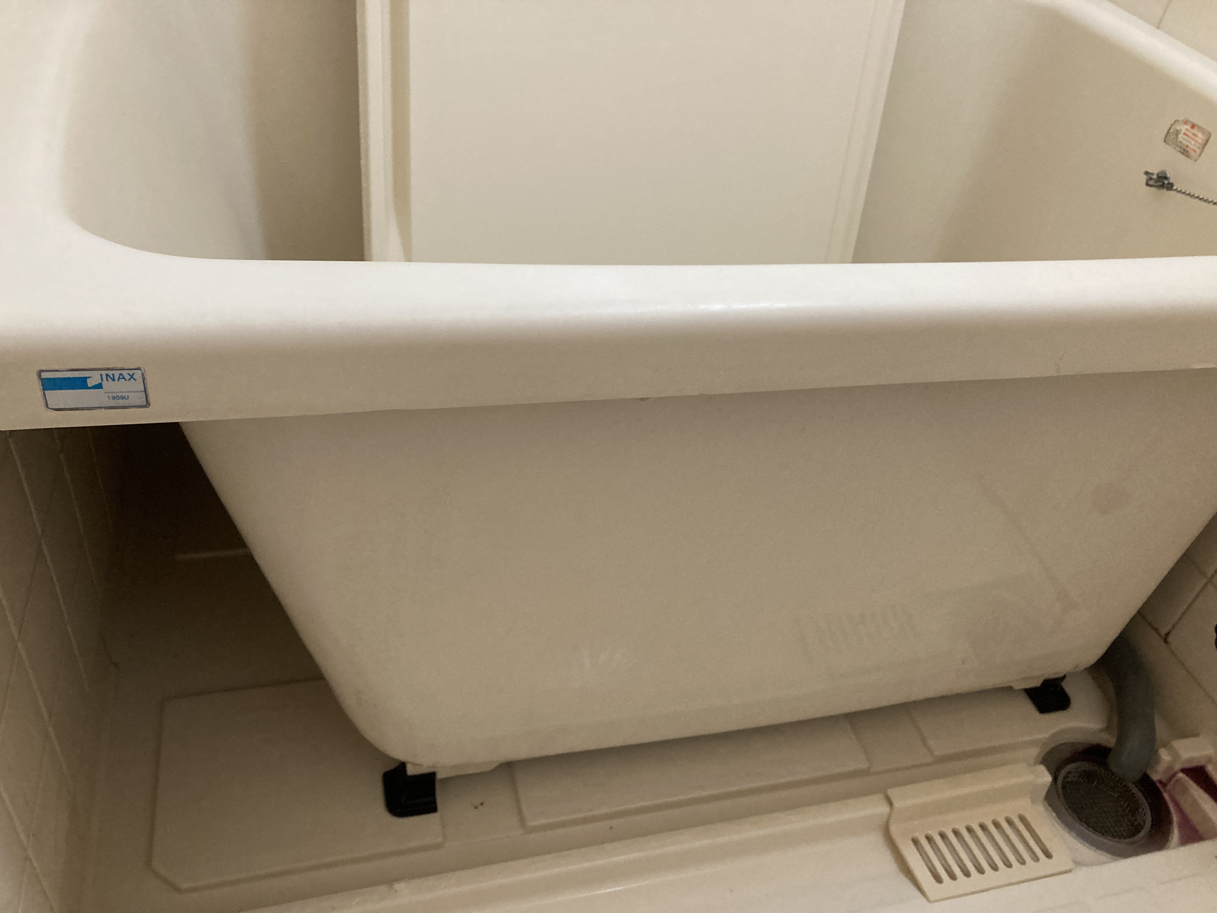 京都府京都市南区吉祥院石原町の浴室・お風呂クリーニングの作業後1