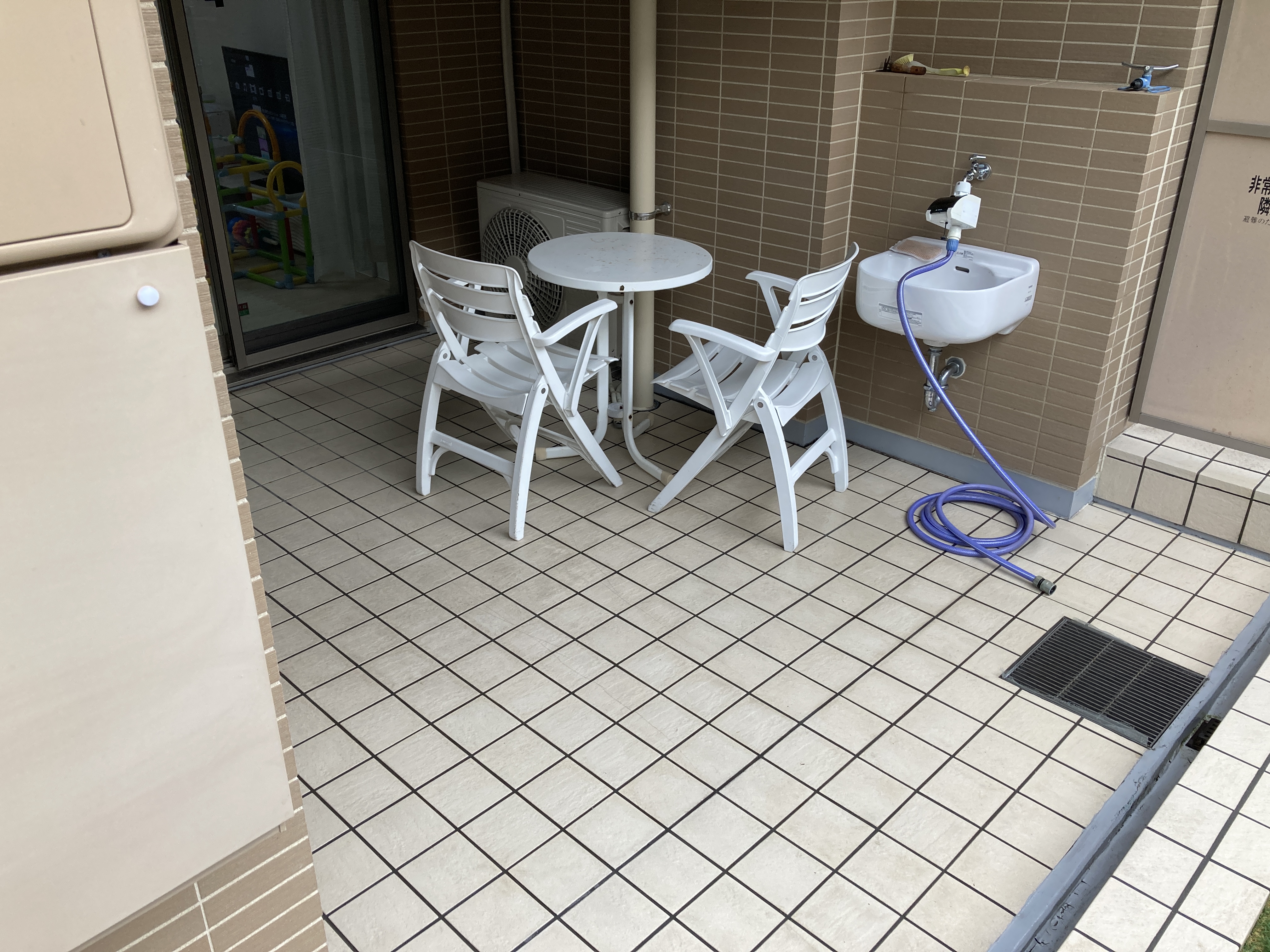 京都府京都市上京区梅屋町のベランダ・バルコニークリーニングの作業後1