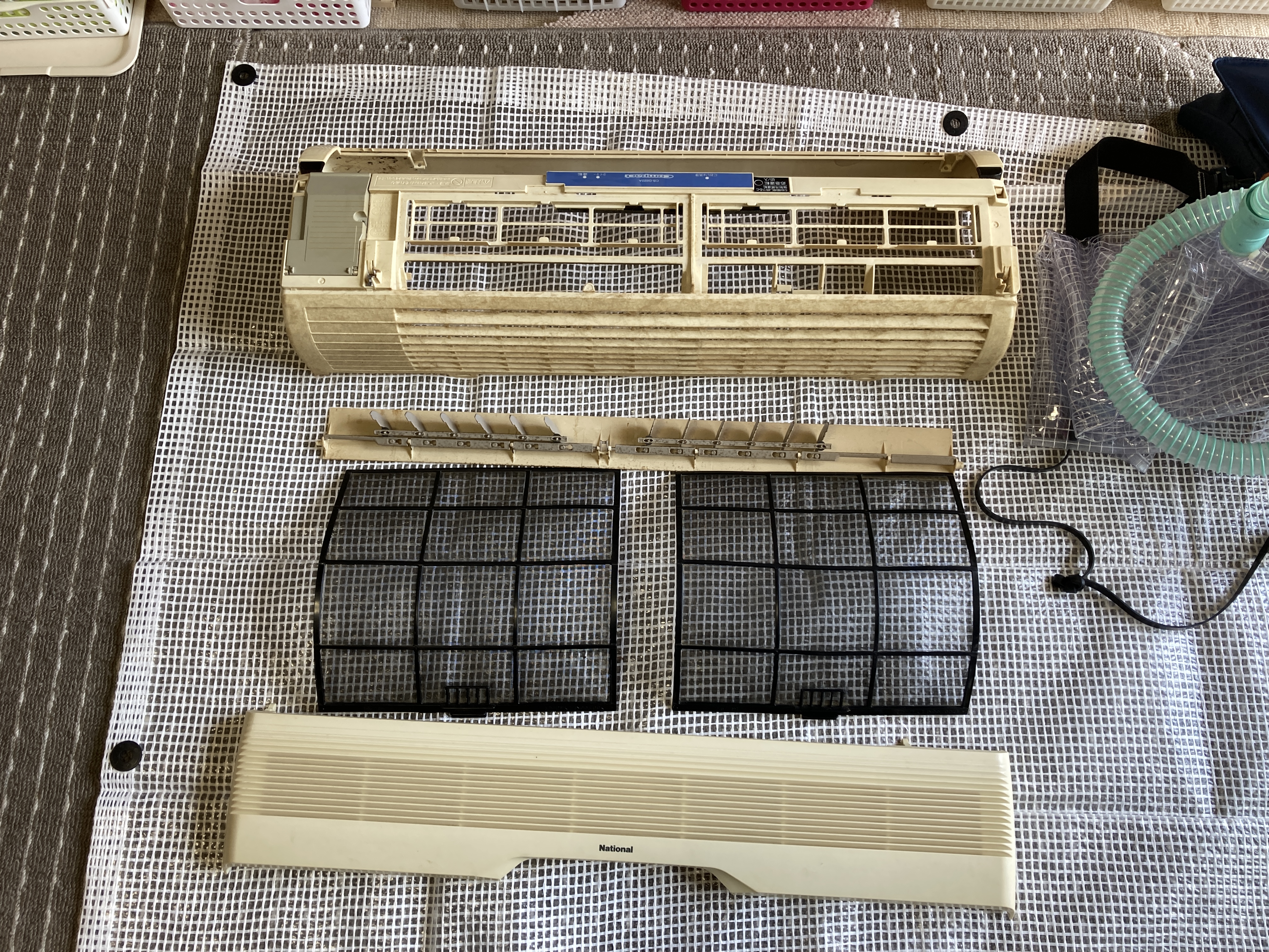 京都府京都市伏見区向島二ノ丸町の壁掛けエアコンの作業前1