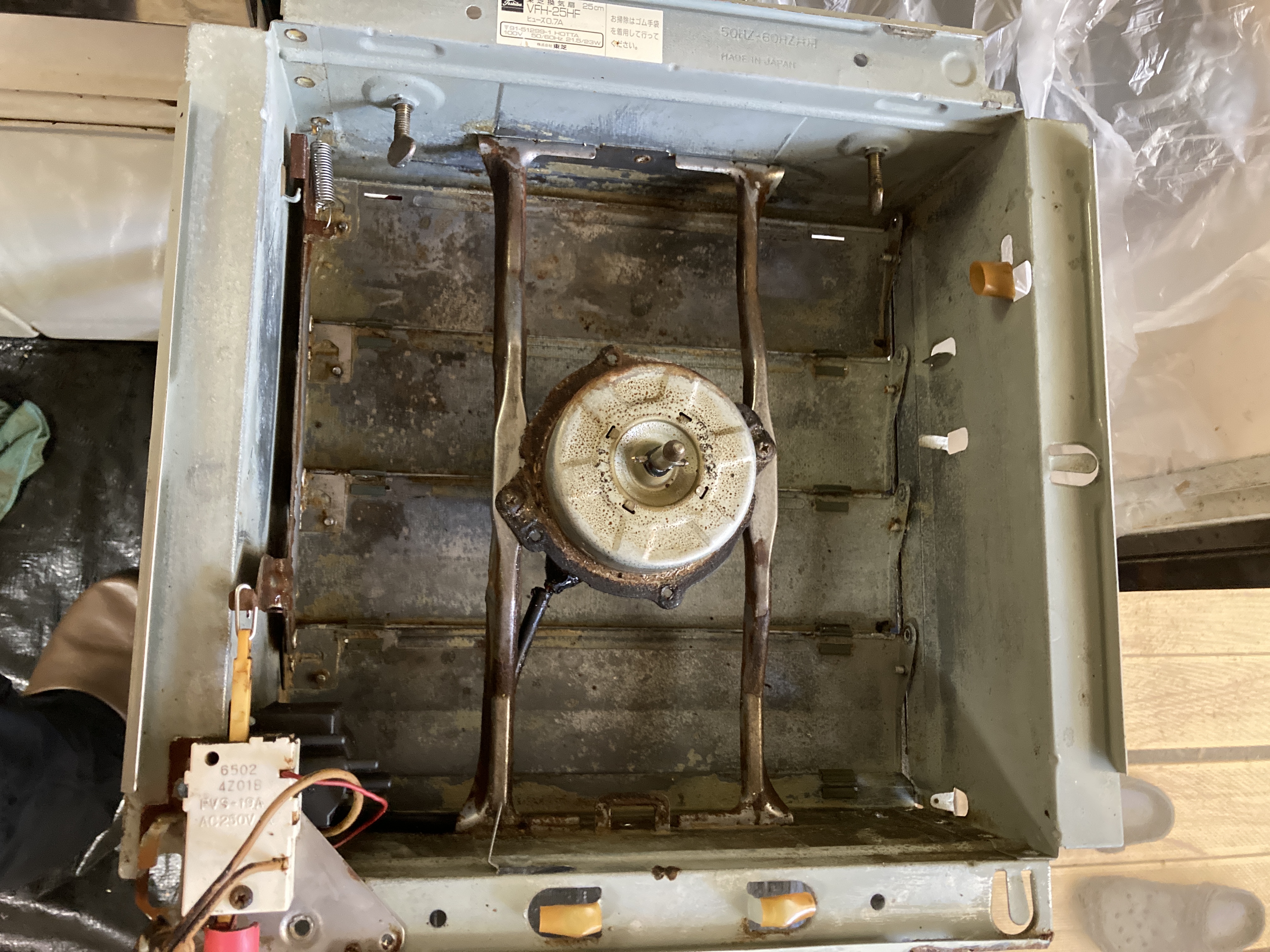 京都府京都市伏見区羽束師鴨川町のレンジフードクリーニングの作業後2