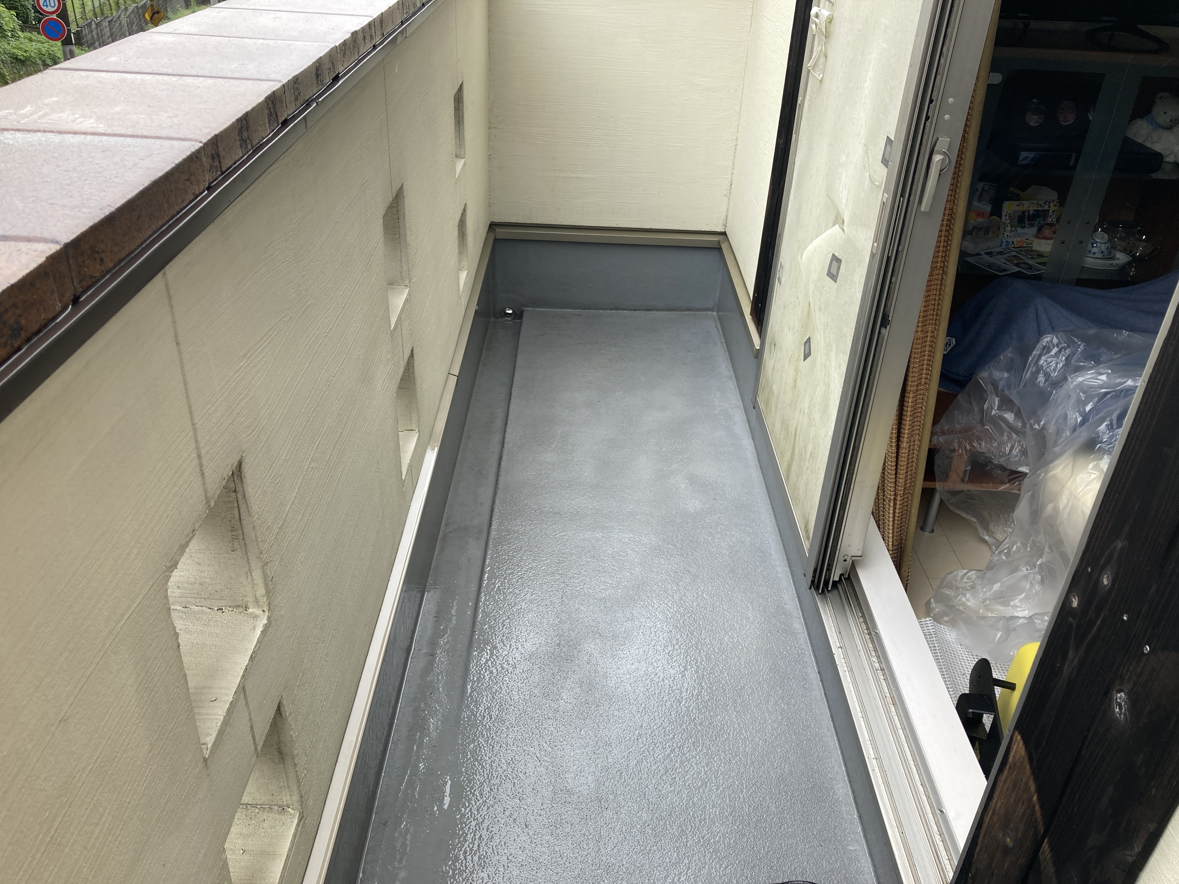 京都府京都市東山区今熊野阿弥陀ケ峰町のベランダ・バルコニークリーニングの作業後1