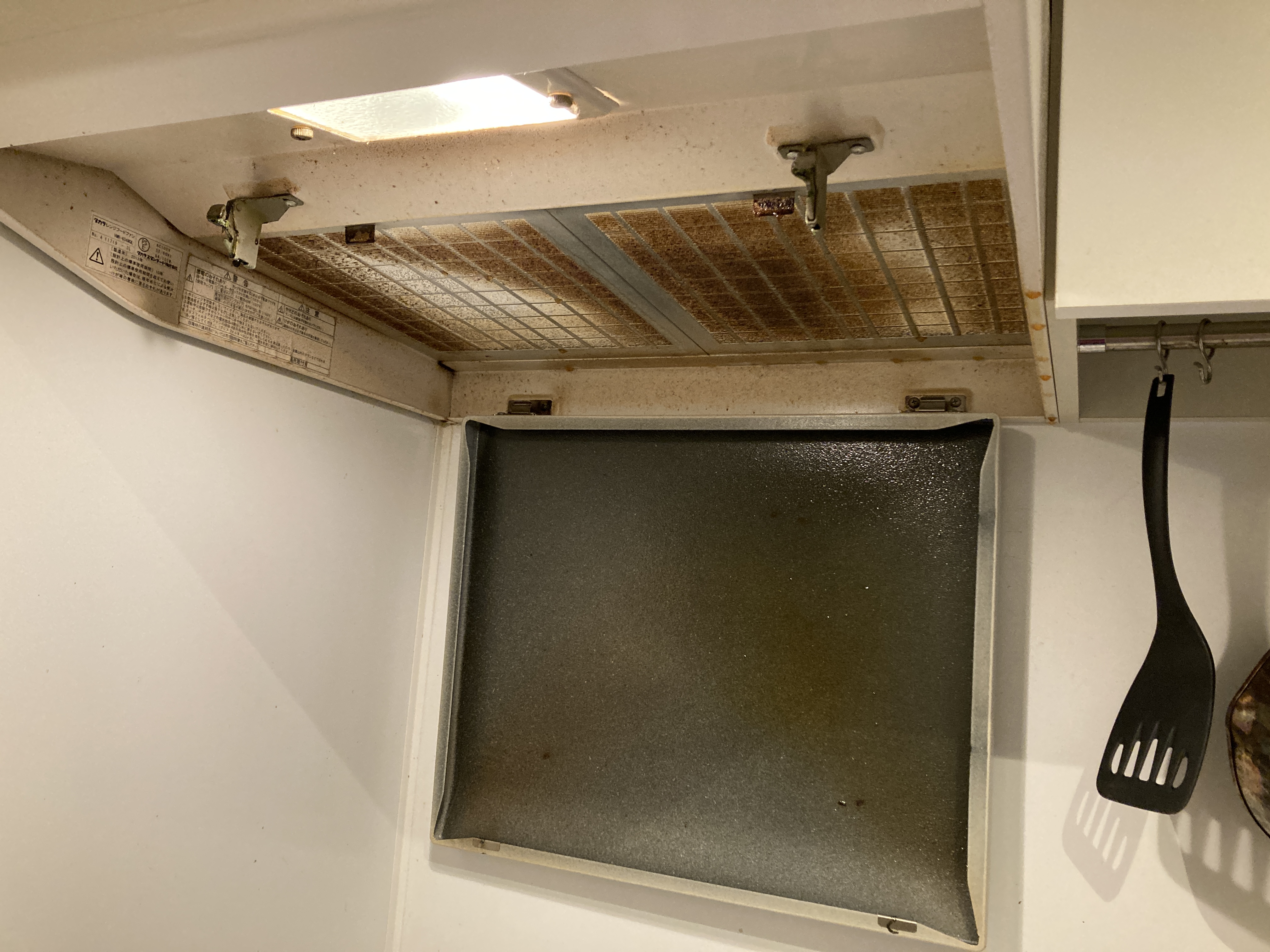 京都府京都市北区大宮北林町のレンジフードクリーニングの作業前1