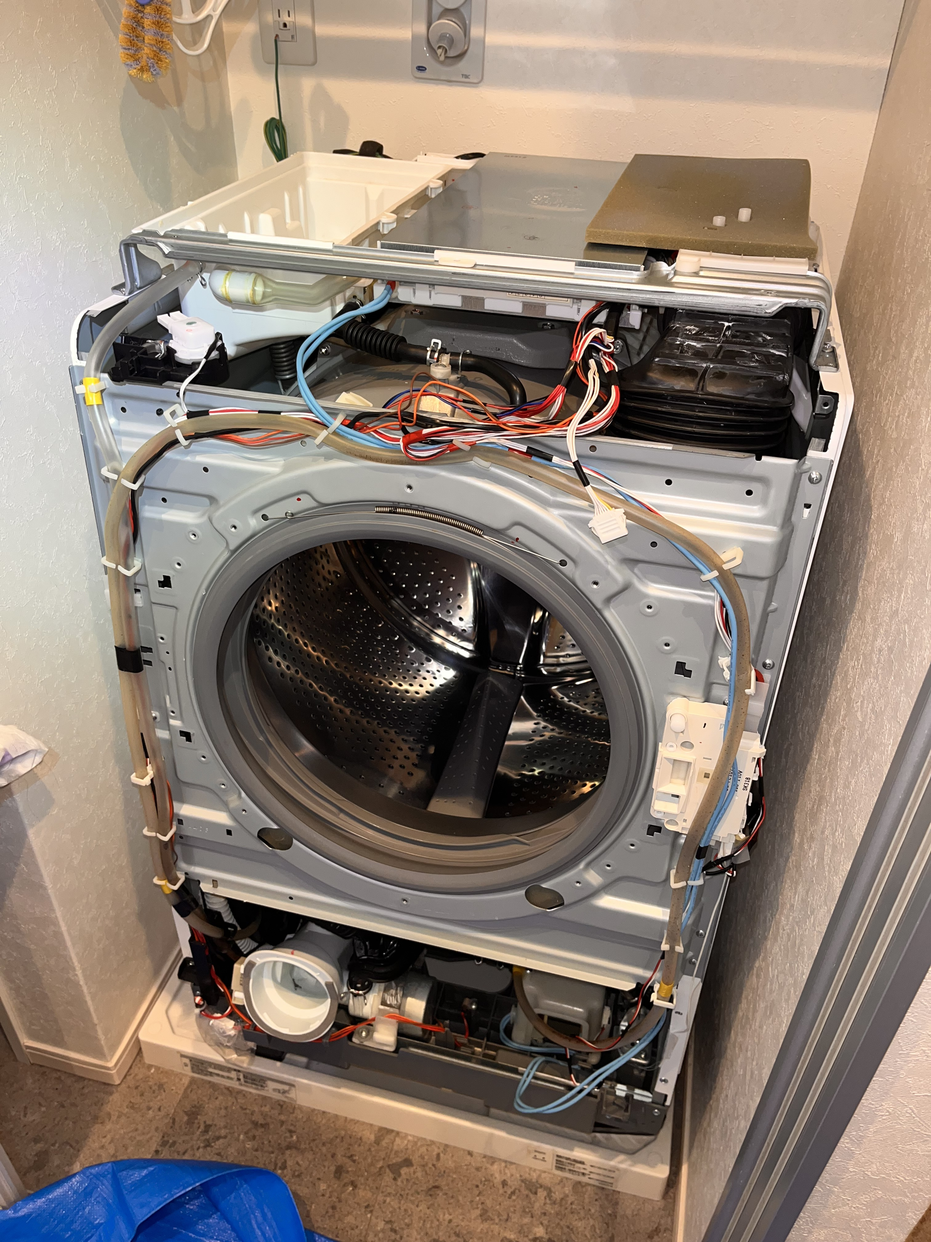 埼玉県川越市の洗濯機分解クリーニングの作業前1