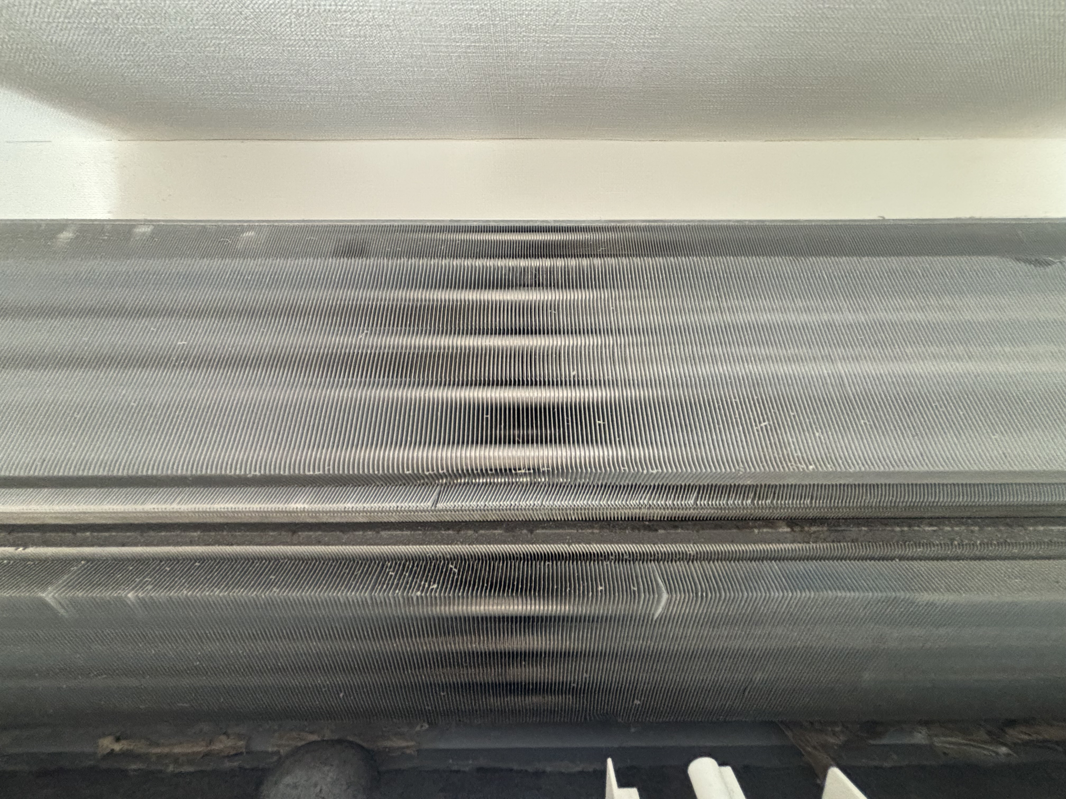 埼玉県久喜市のお掃除機能付きエアコンの作業前1