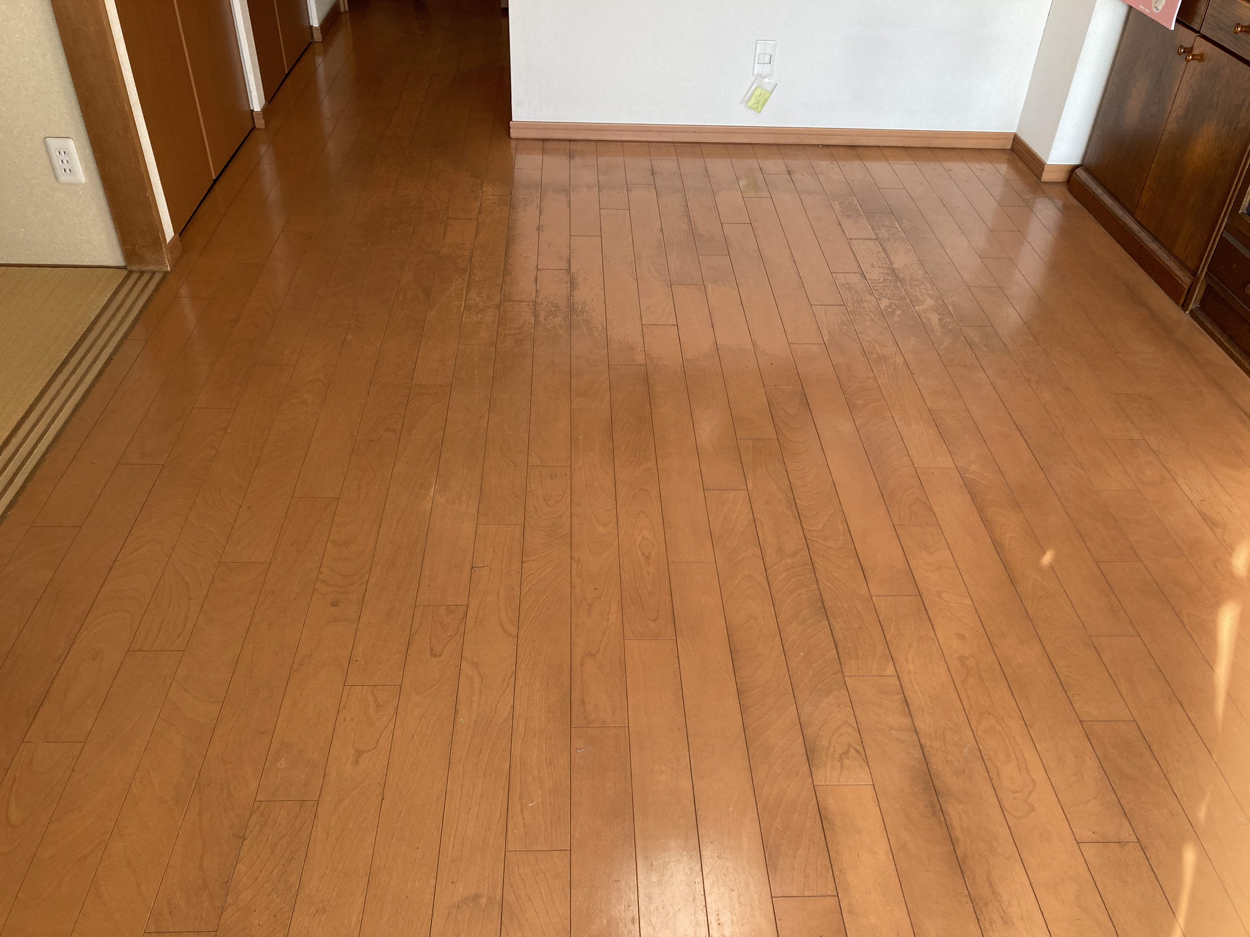 京都府京都市中京区柳八幡町のフローリングクリーニングの作業前1