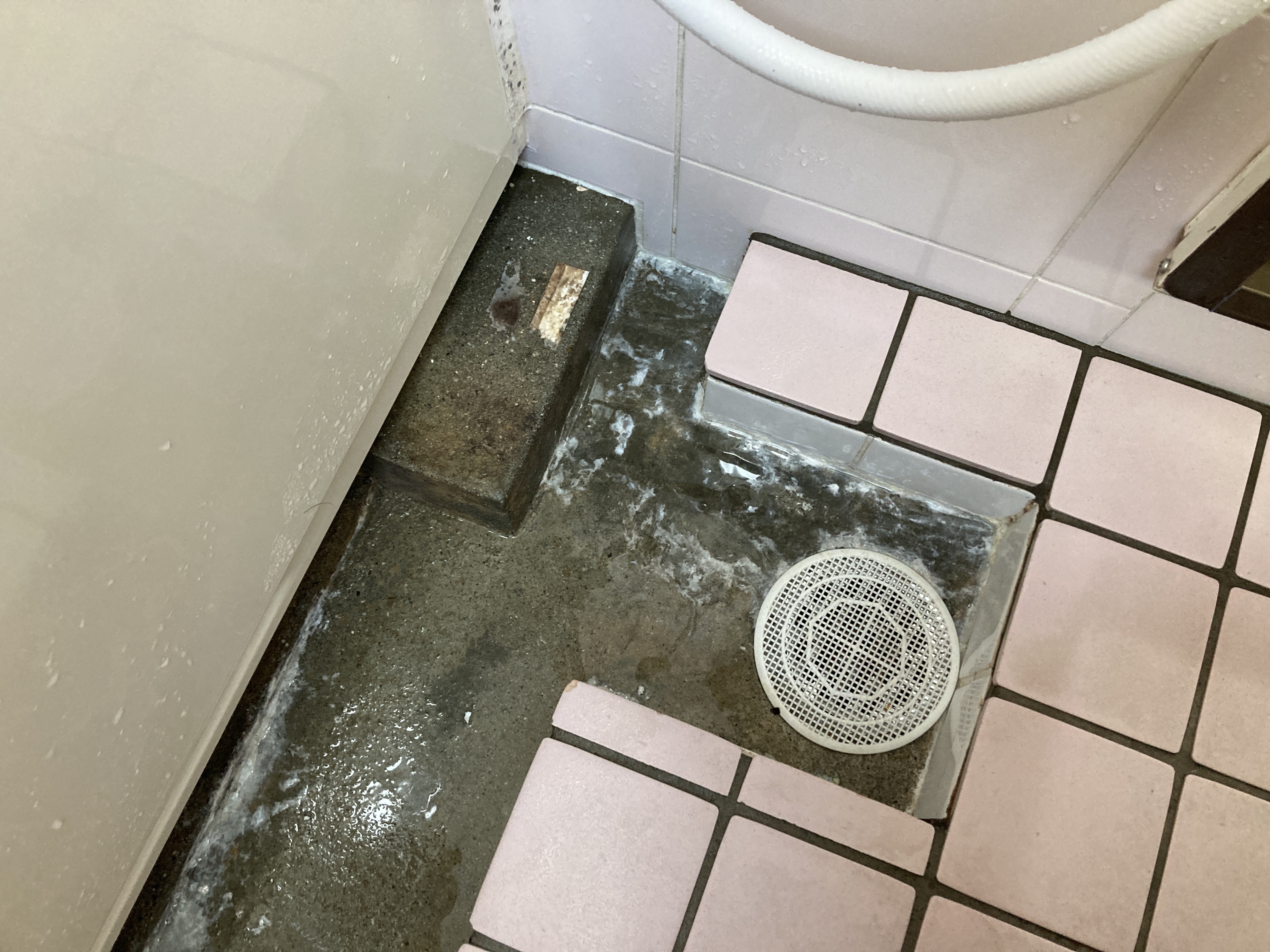 京都府長岡京市一里塚の浴室・お風呂クリーニングの作業後2