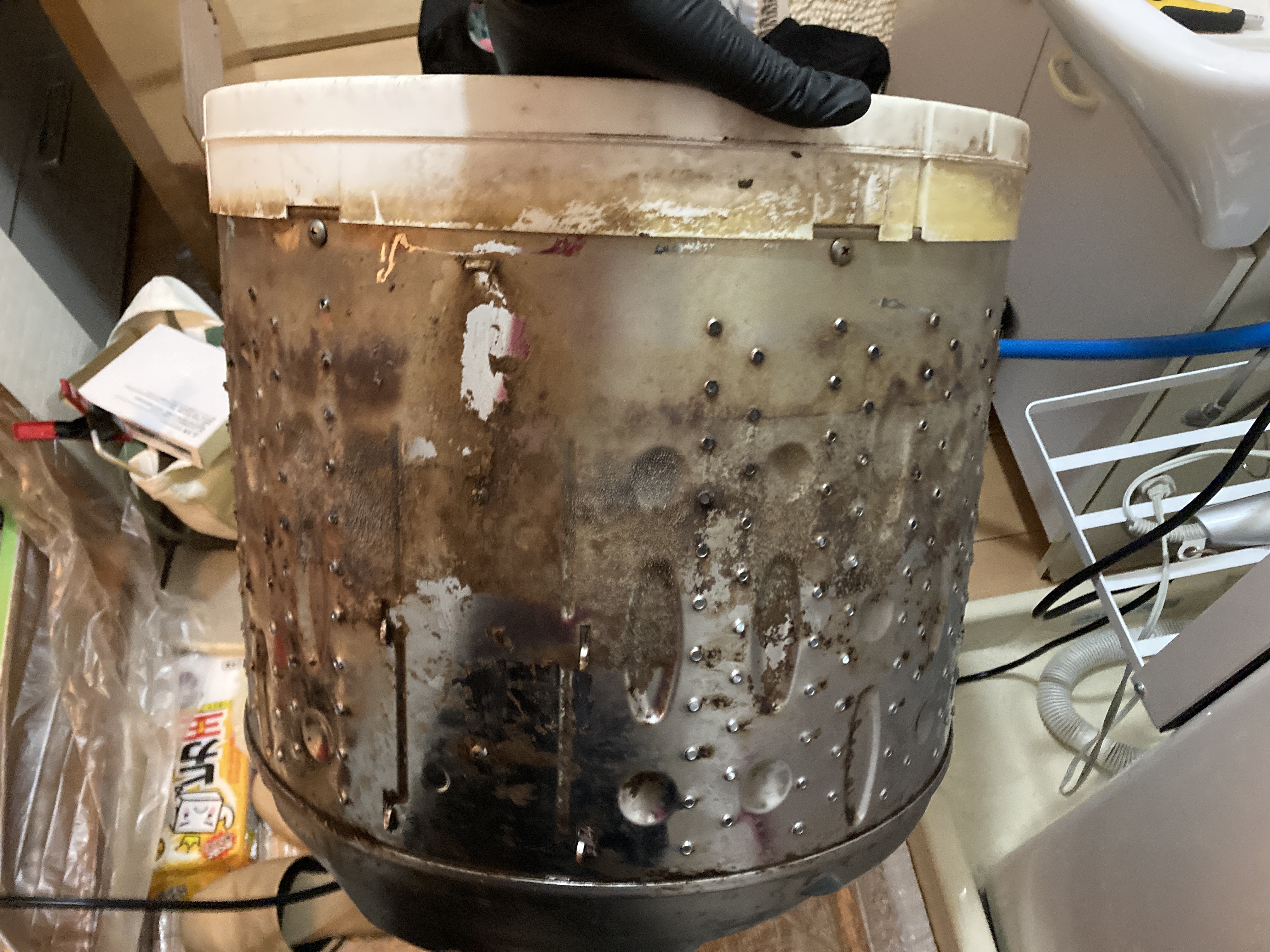 京都府京都市伏見区深草北鍵屋町の洗濯機分解クリーニングの作業前1