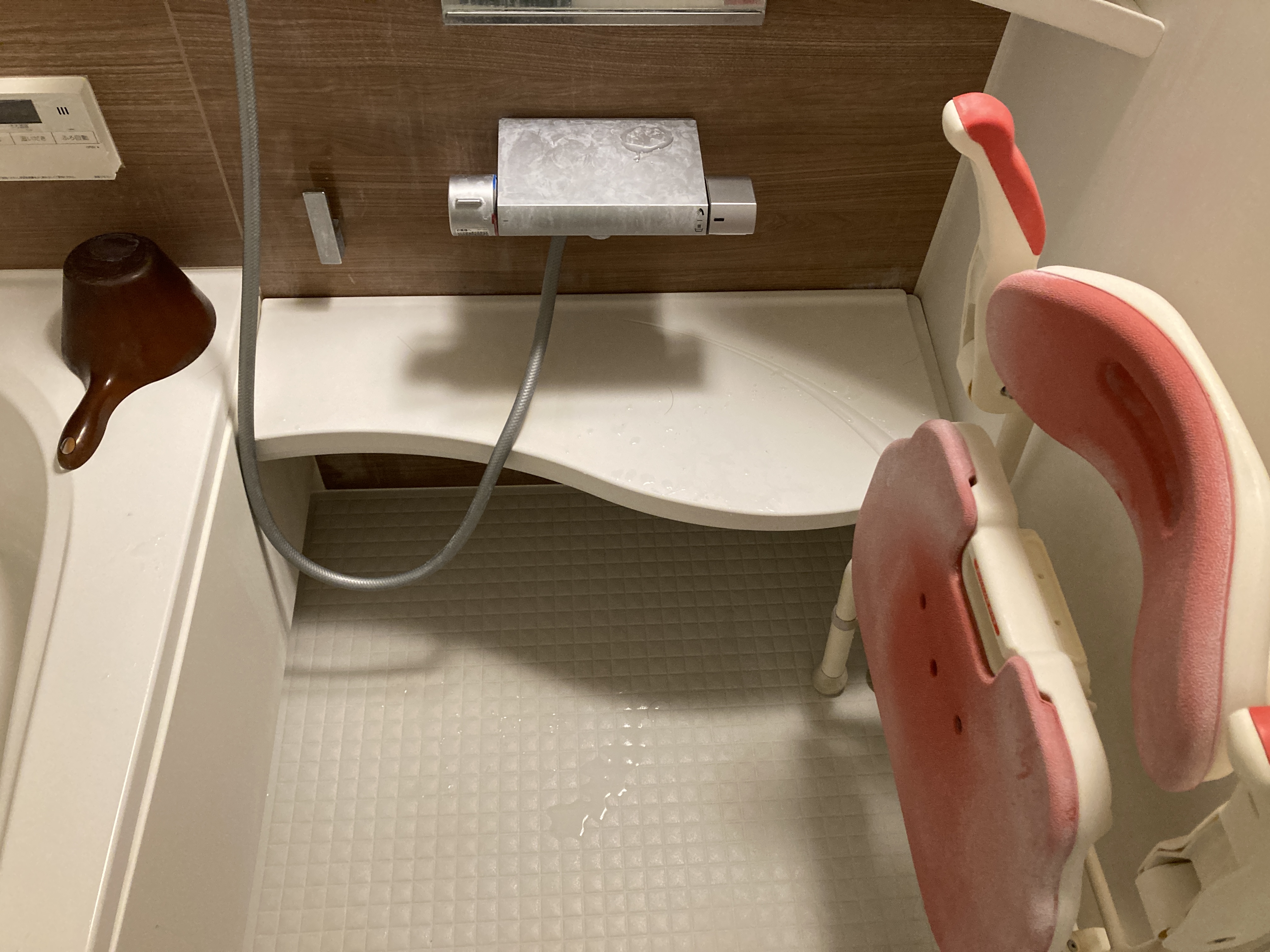 京都府京都市左京区吉田上大路町の浴室・お風呂クリーニングの作業前3