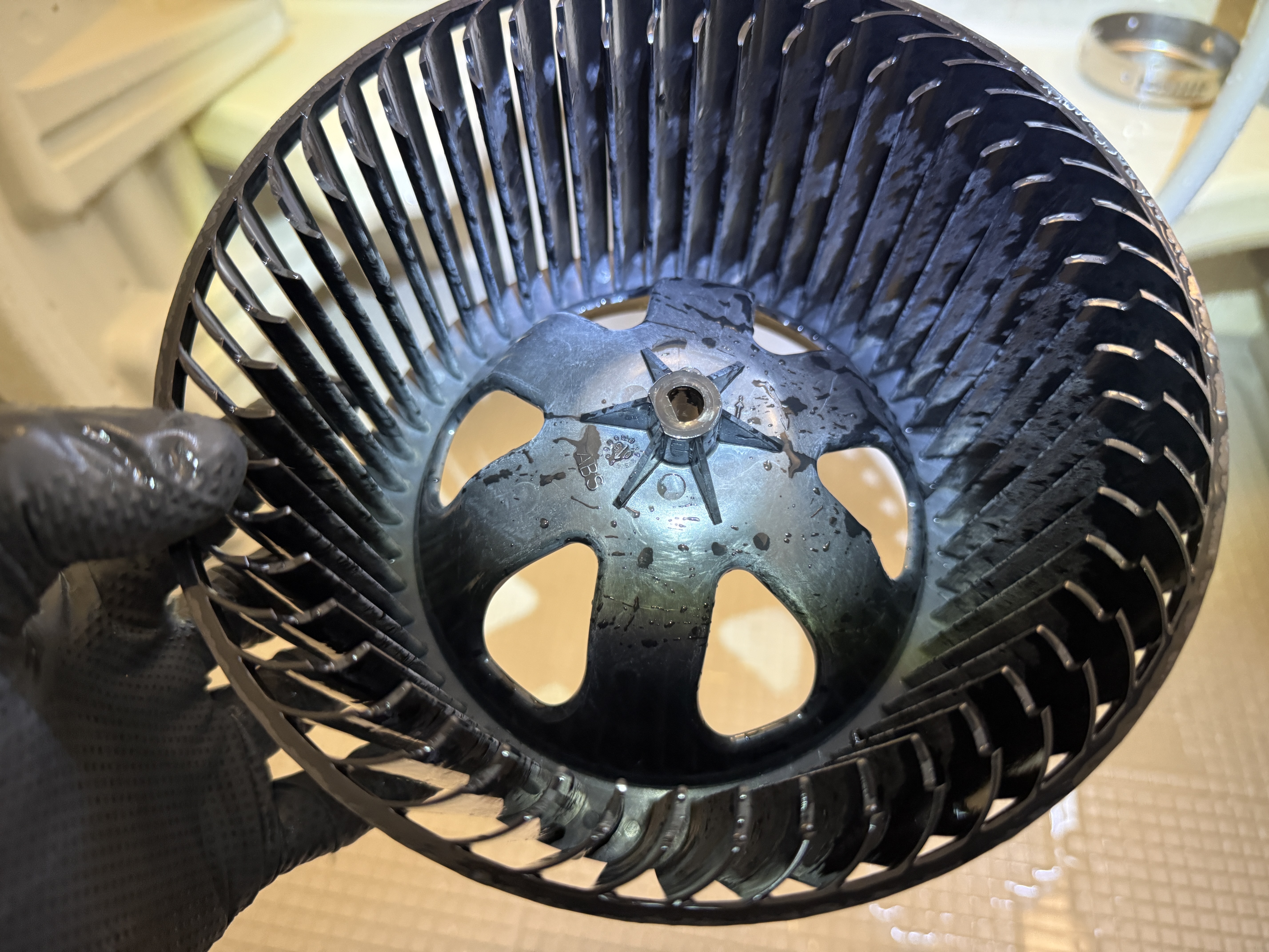 東京都荒川区の浴室乾燥機クリーニングの作業後2