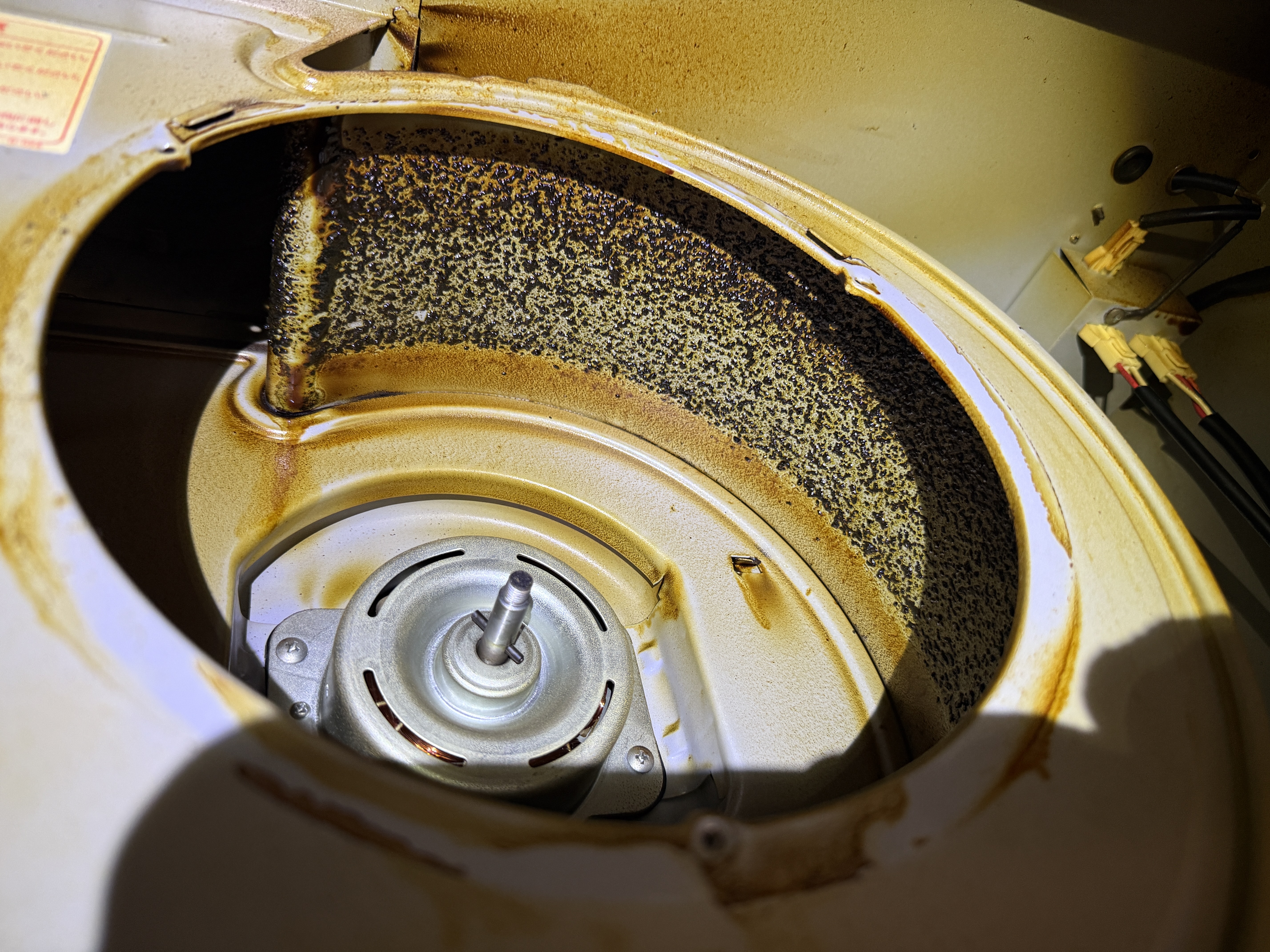 東京都大田区のレンジフードクリーニングの作業前1