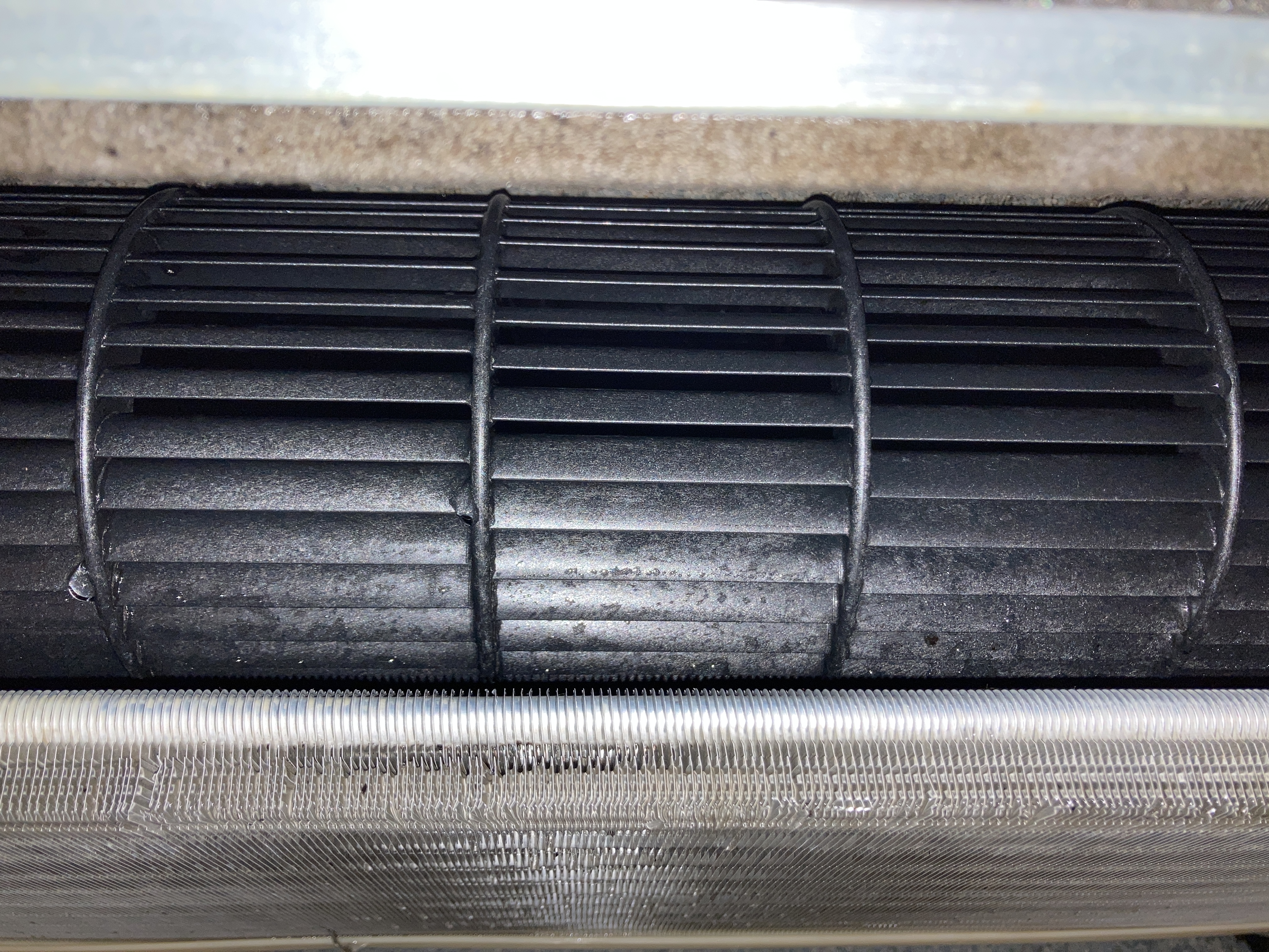 京都府京都市下京区舟屋町の家庭用天井埋め込みエアコンの作業後1