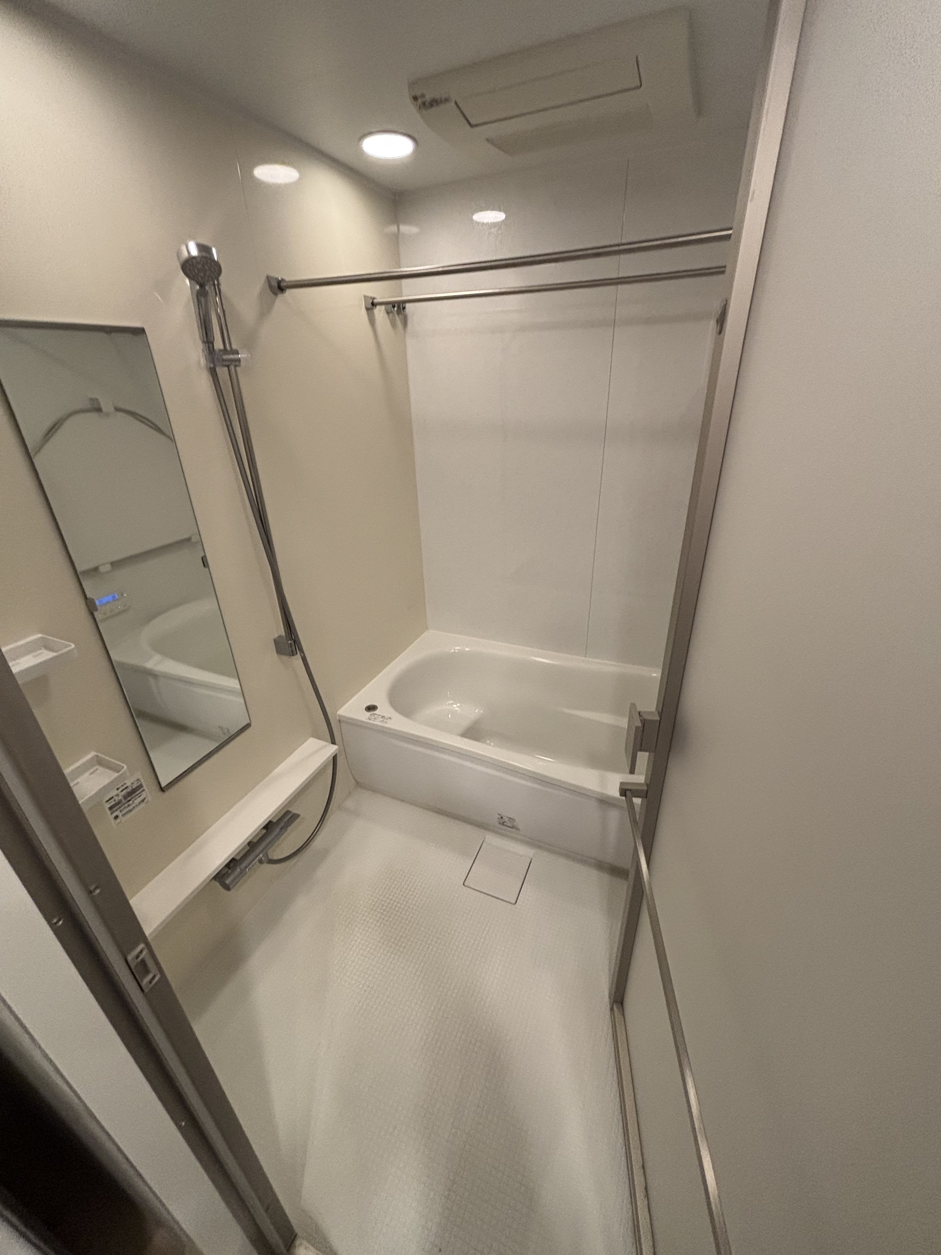 埼玉県さいたま市浦和区の浴室・お風呂クリーニングの作業前3