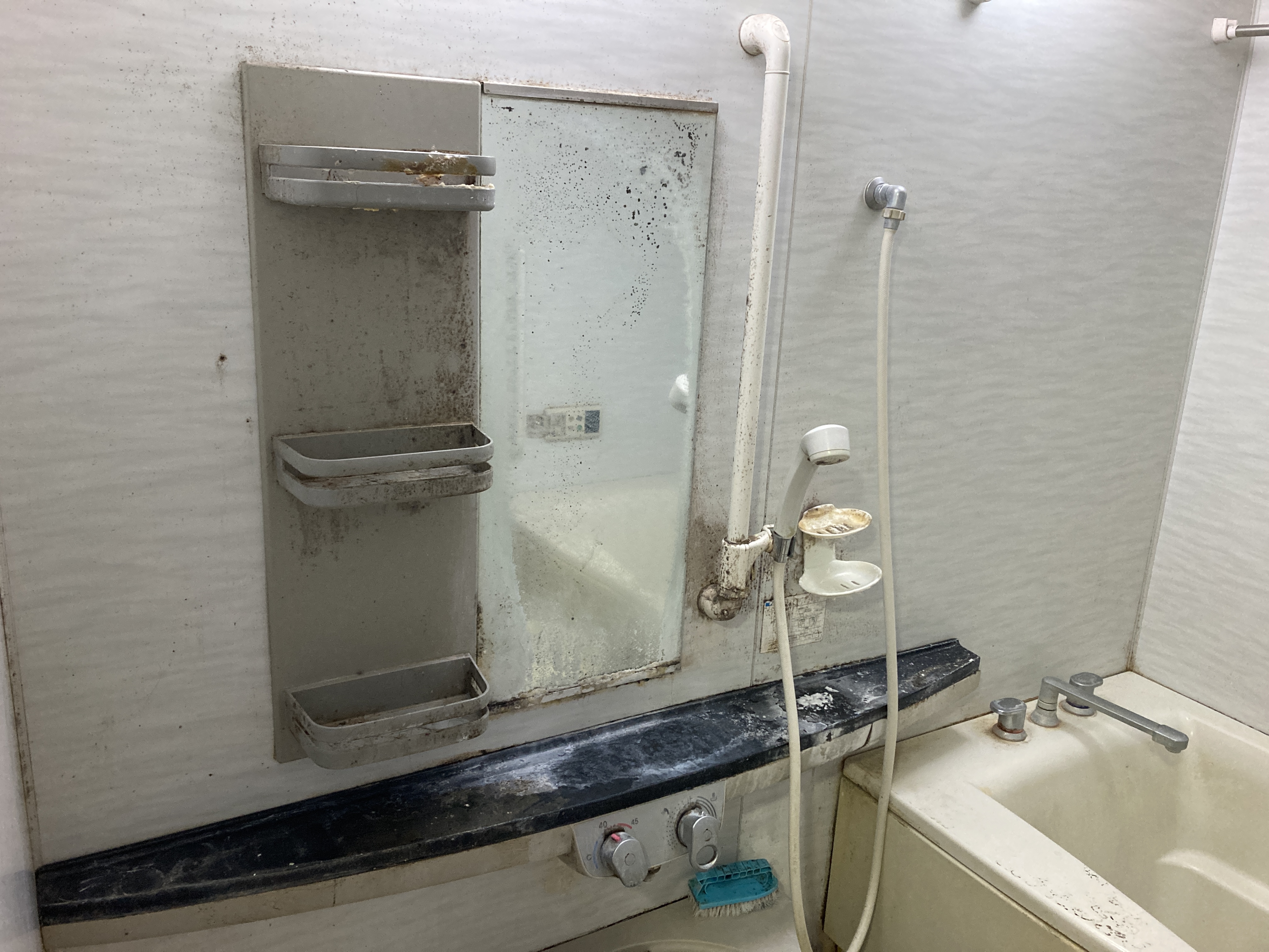 京都府京都市下京区吉文字町の浴室・お風呂クリーニングの作業前1