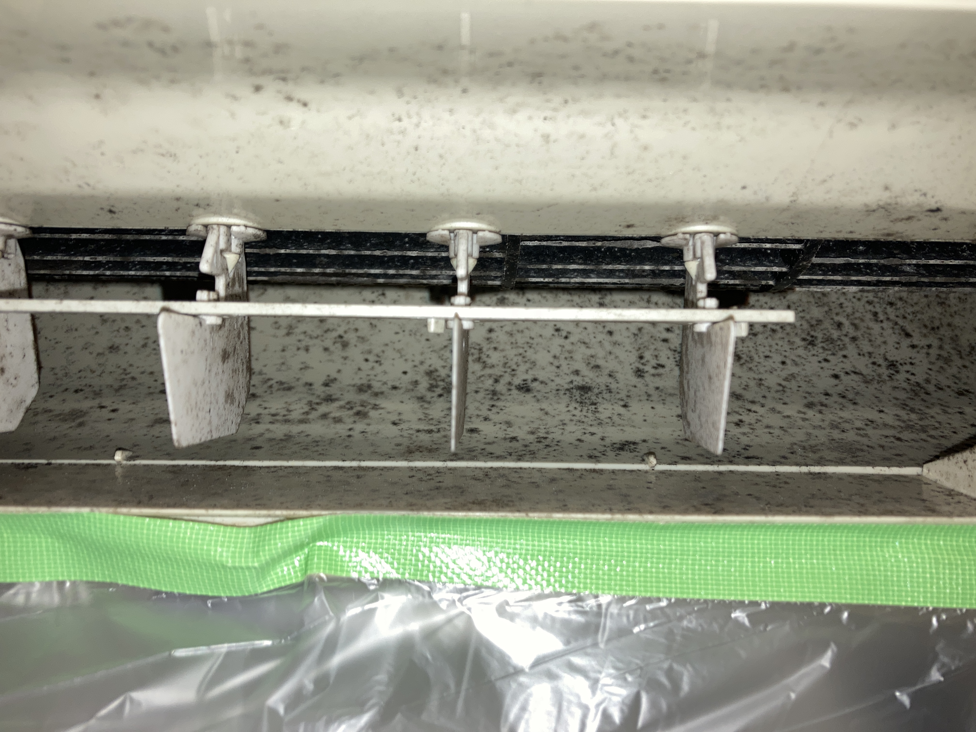 京都府京都市伏見区久我御旅町の壁掛けエアコンの作業前2