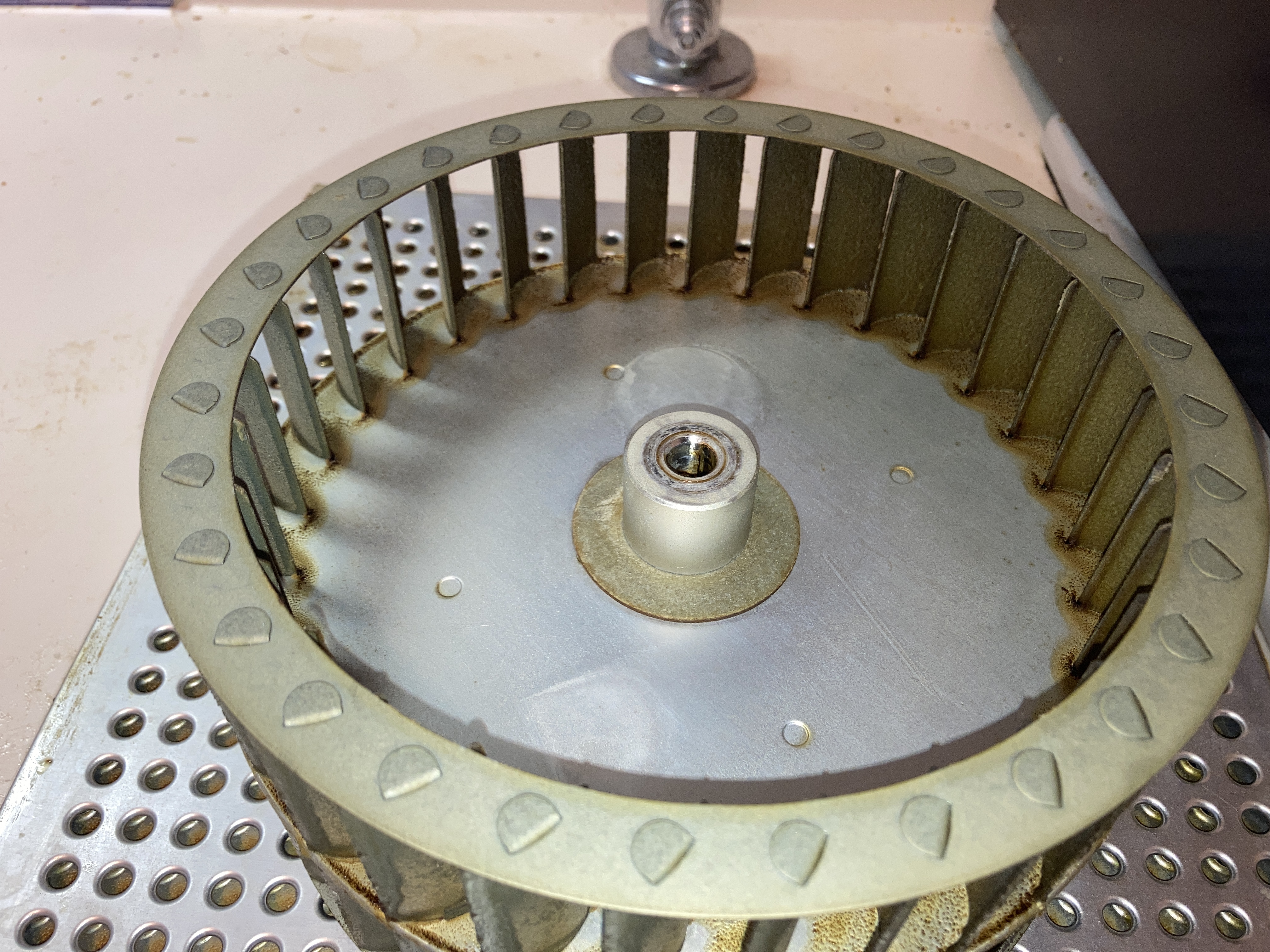 京都府京都市中京区烏帽子屋町のレンジフードクリーニングの作業前2