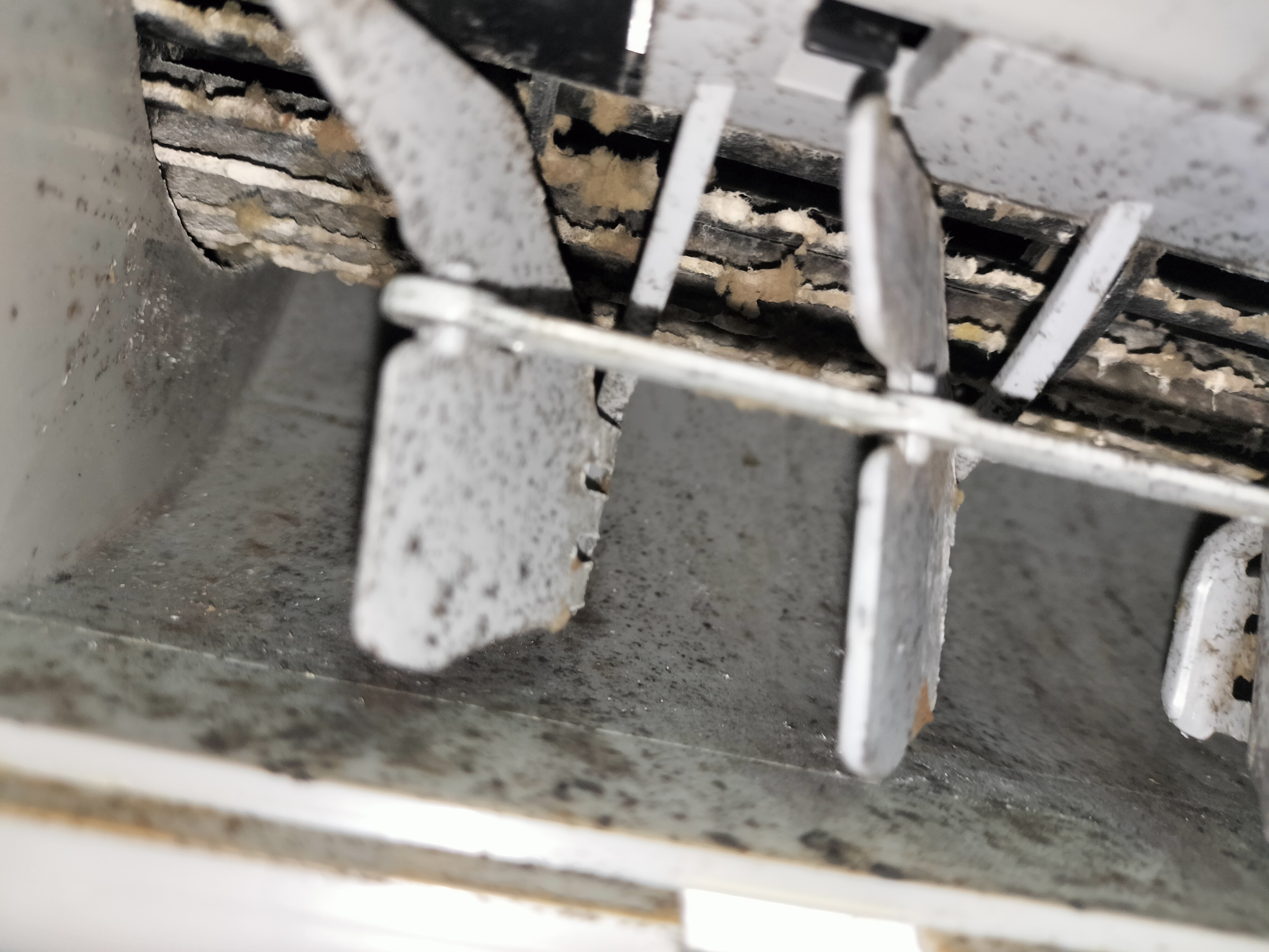 茨城県つくば市のお掃除機能付きエアコンの作業前1