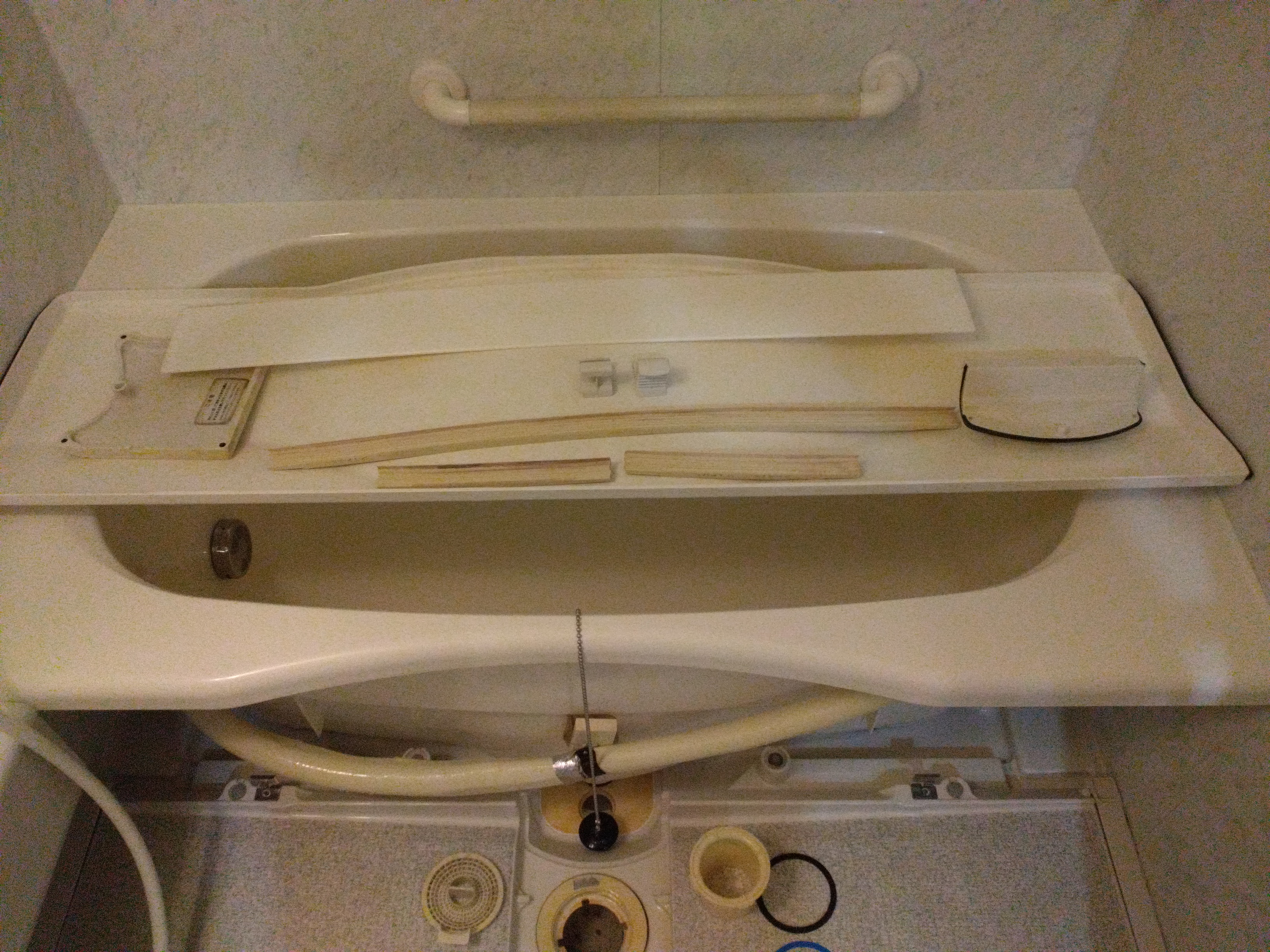 青森県八戸市の浴室・お風呂クリーニングの作業後1