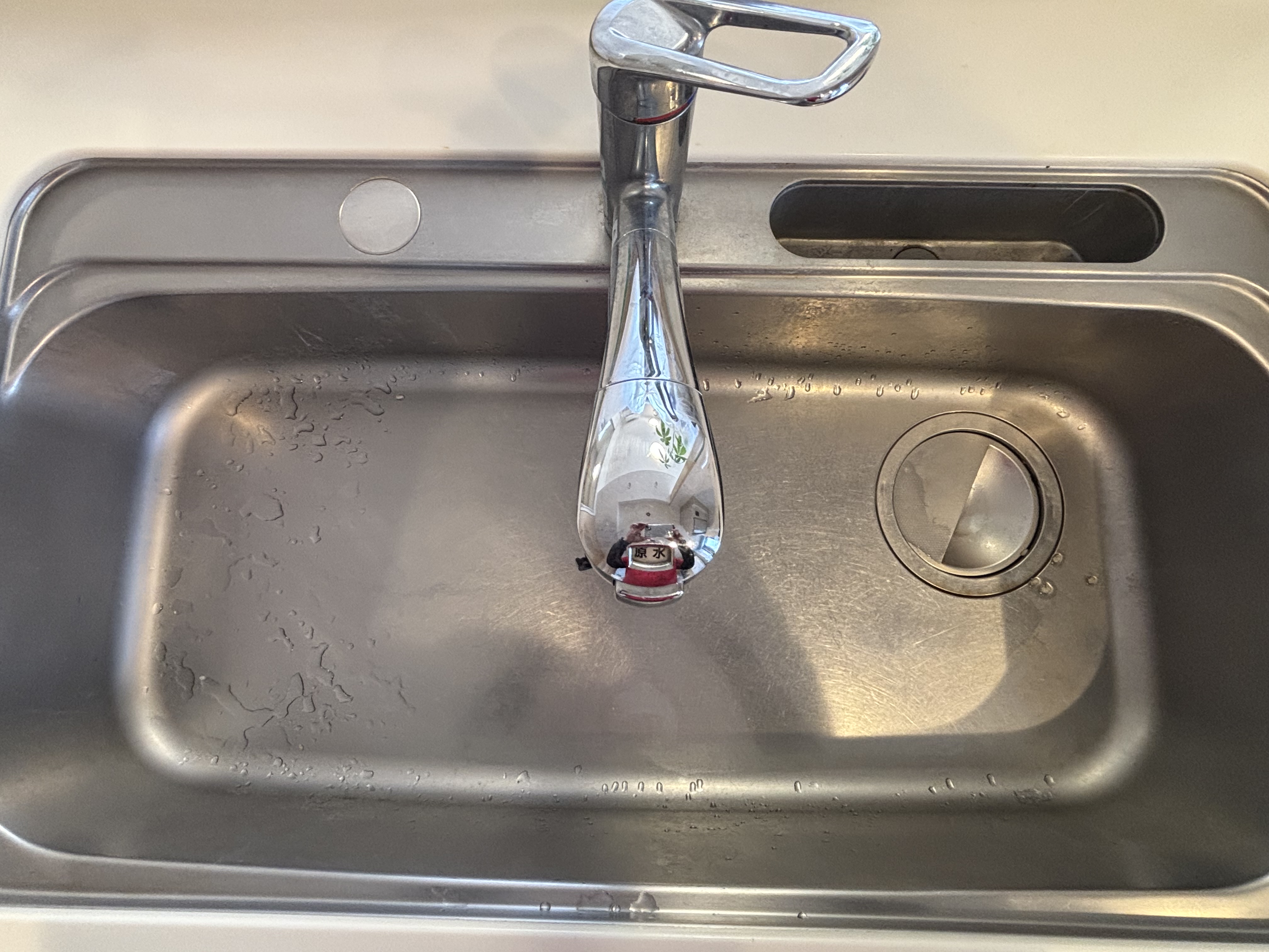 埼玉県和光市のキッチンクリーニングの作業前2