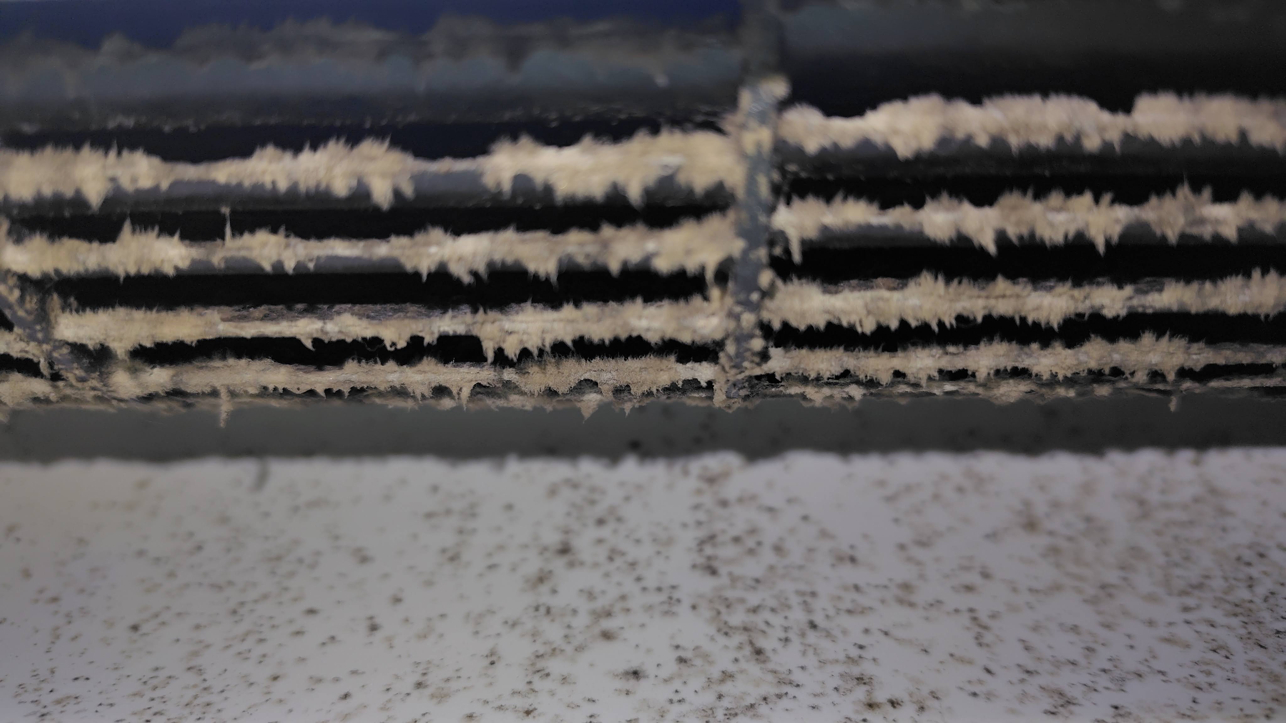 愛知県知多市の壁掛けエアコンの作業前1