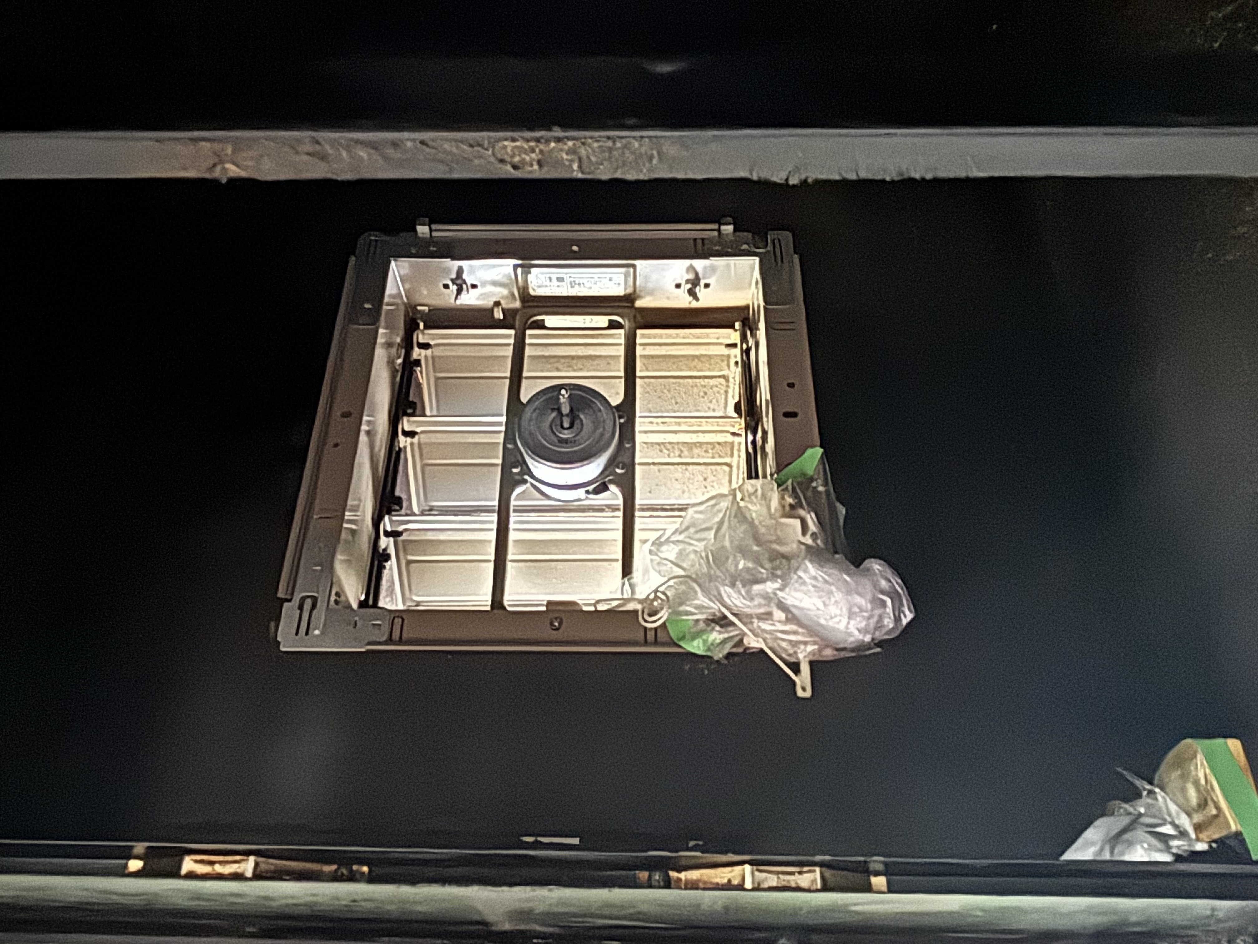 埼玉県川越市のレンジフードクリーニングの作業前2