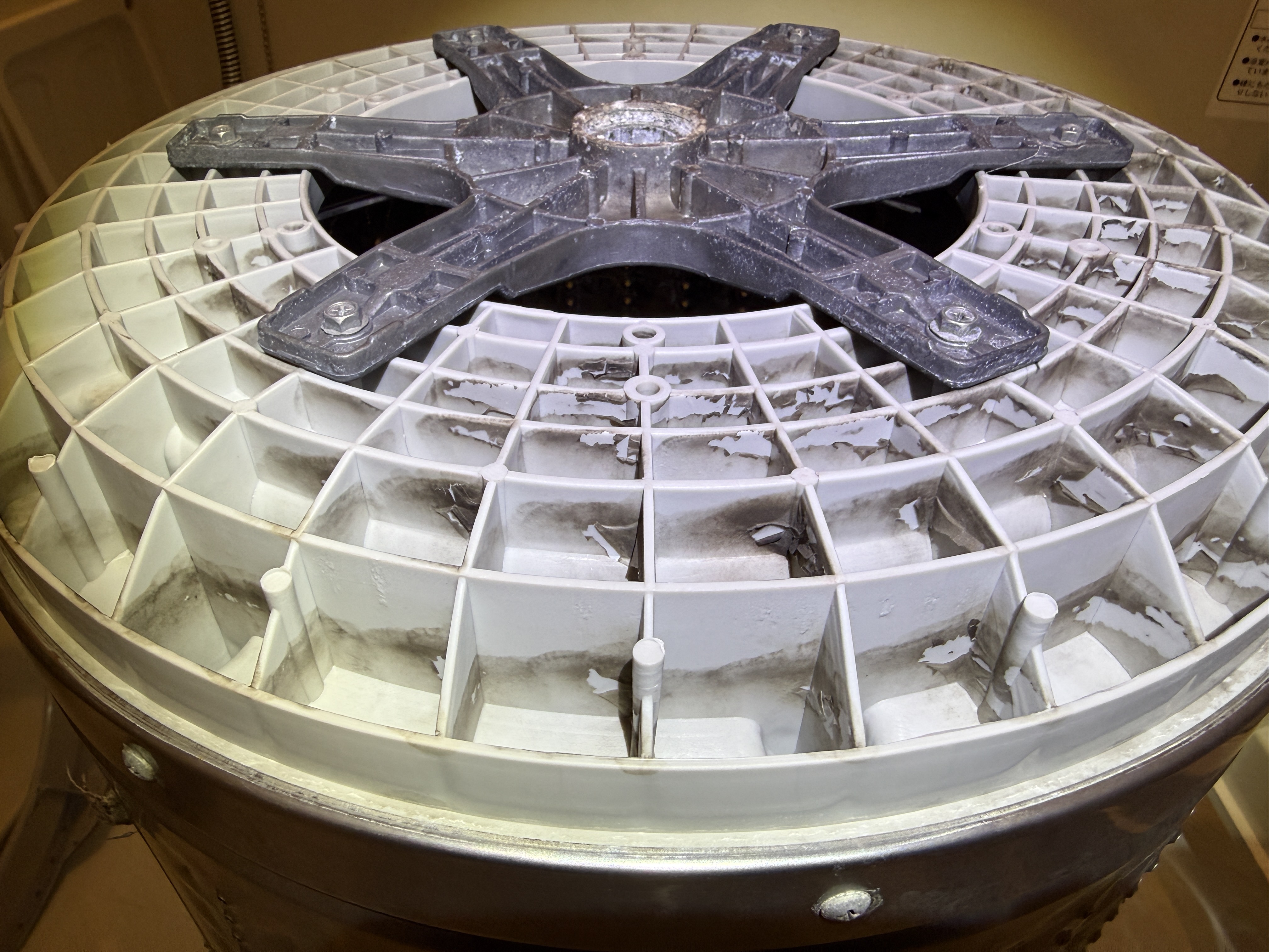 東京都北区の洗濯機分解クリーニングの作業前1