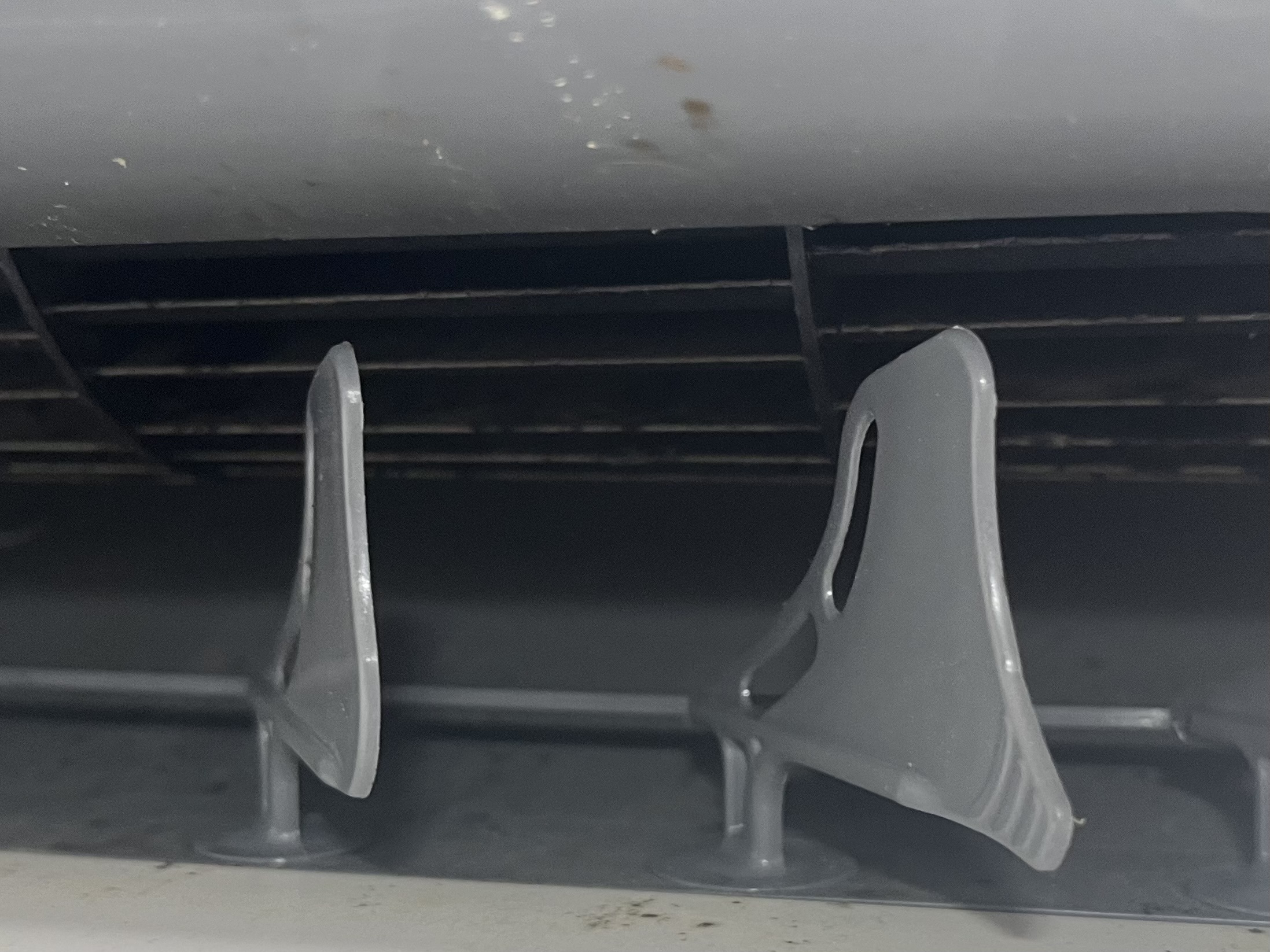 青森県弘前市の壁掛けエアコンの作業前1