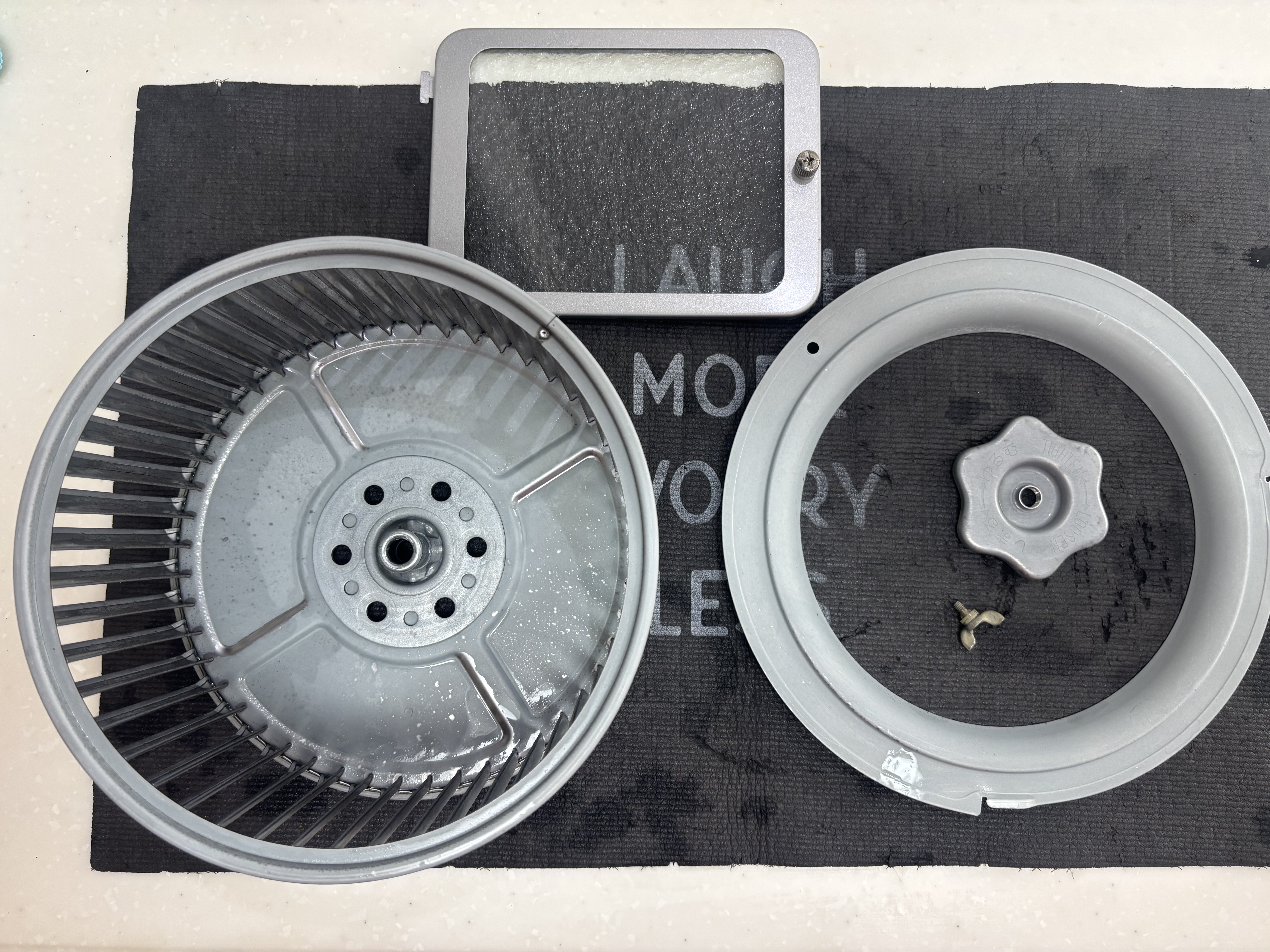 埼玉県さいたま市南区のレンジフードクリーニングの作業後1