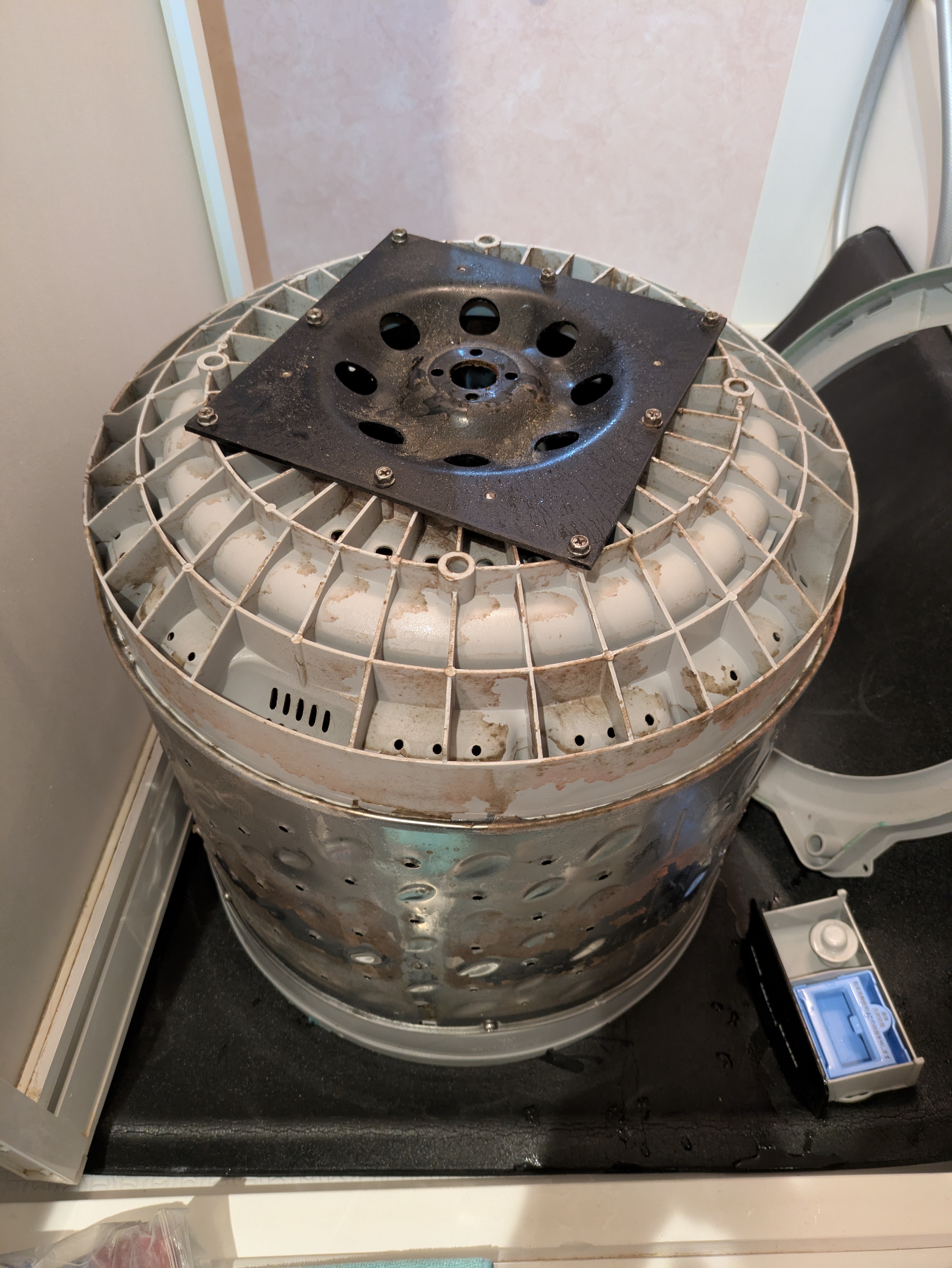 埼玉県川口市北原台の洗濯機分解クリーニングの作業前1