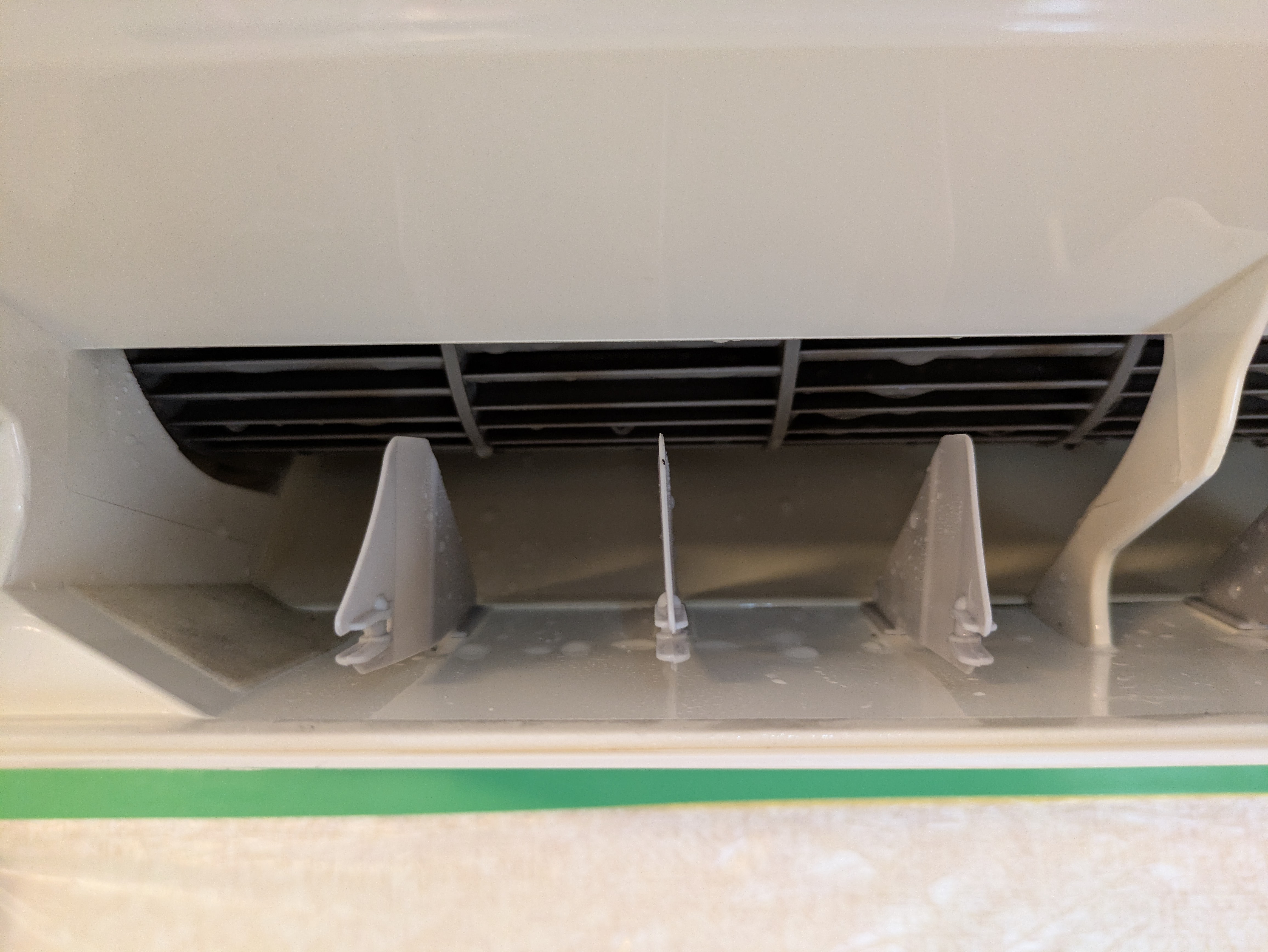 埼玉県北葛飾郡松伏町の壁掛けエアコンの作業後1