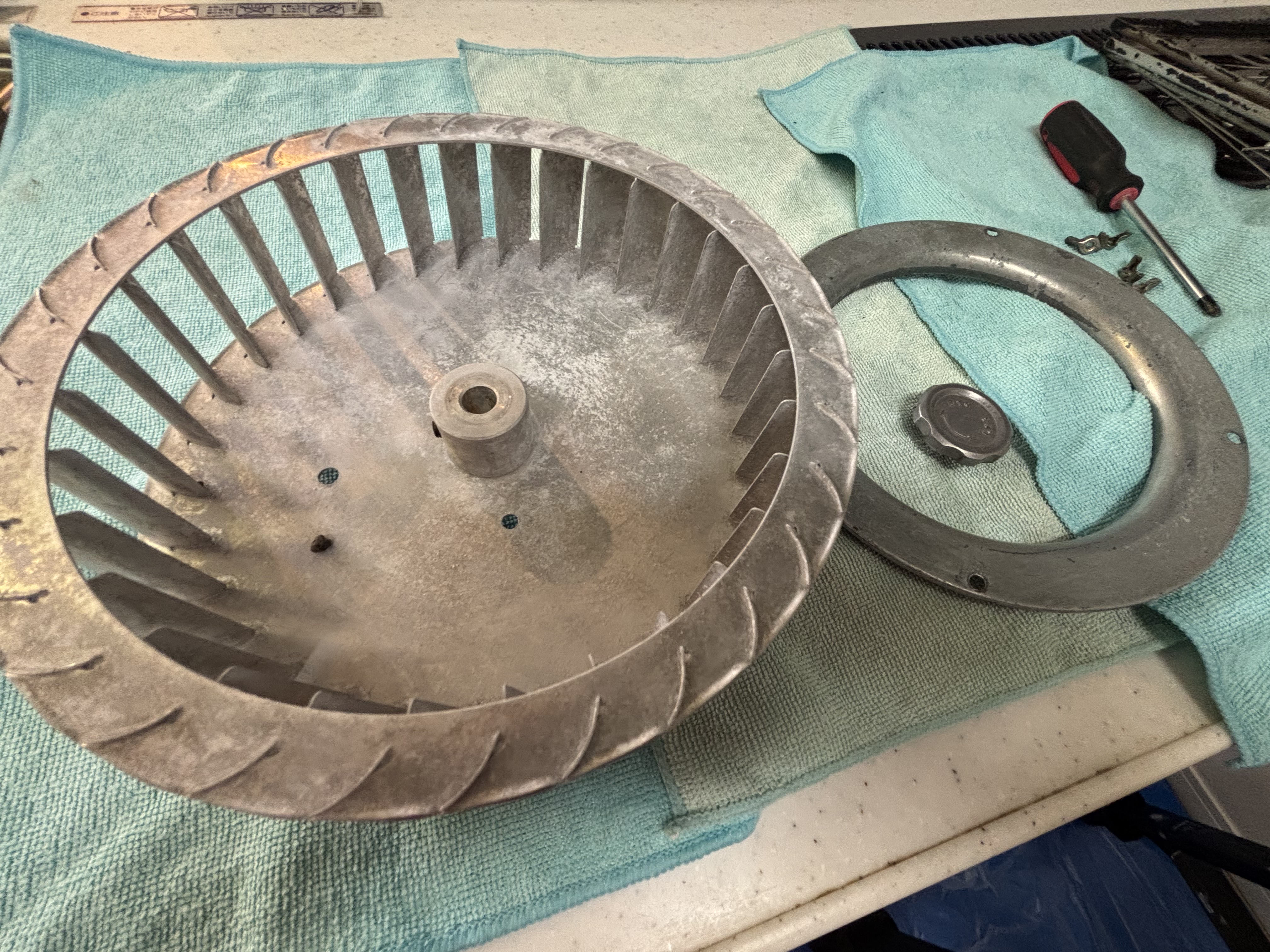 埼玉県草加市のレンジフードクリーニングの作業後2