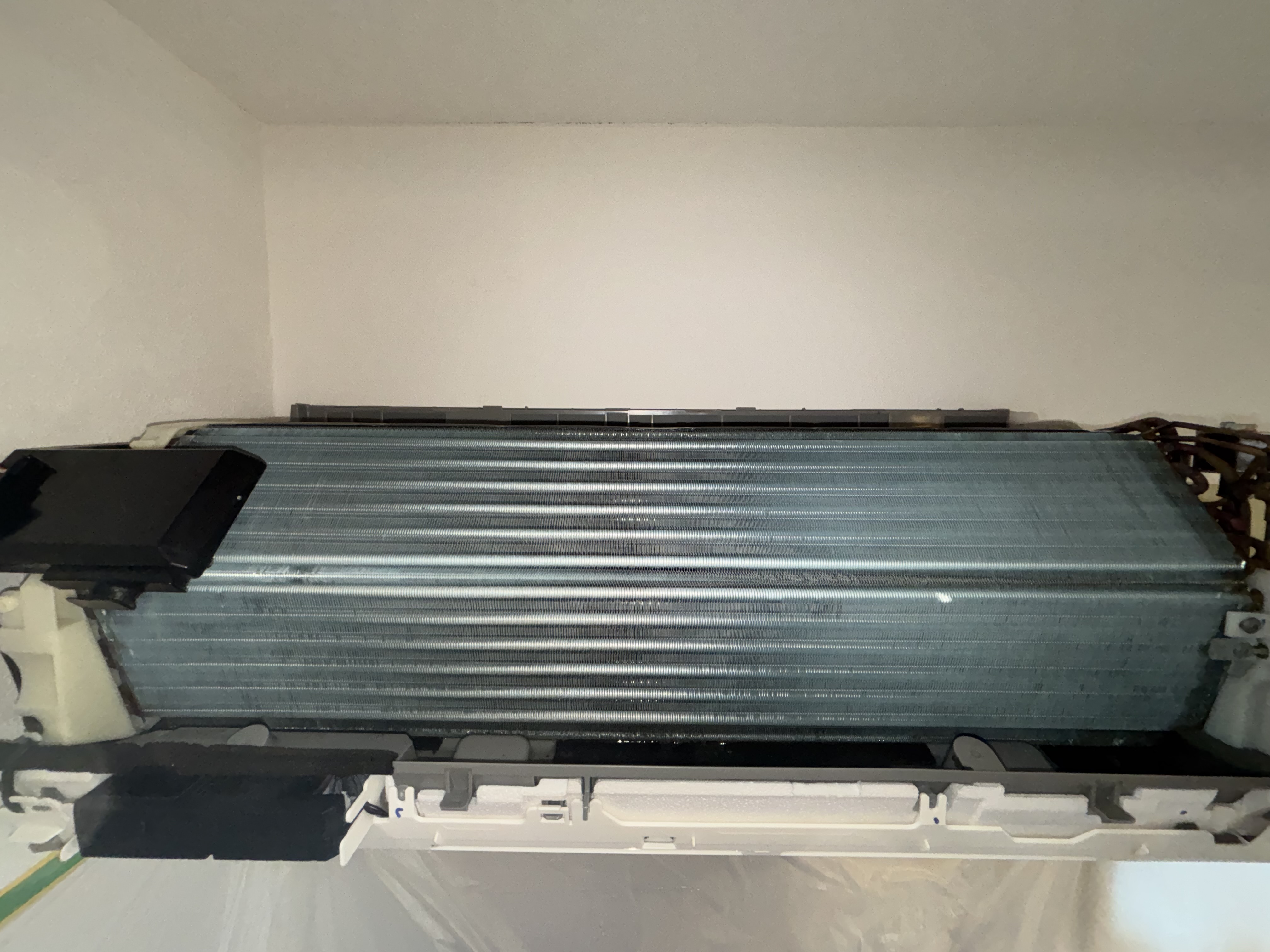 埼玉県川越市のお掃除機能付きエアコンの作業後1