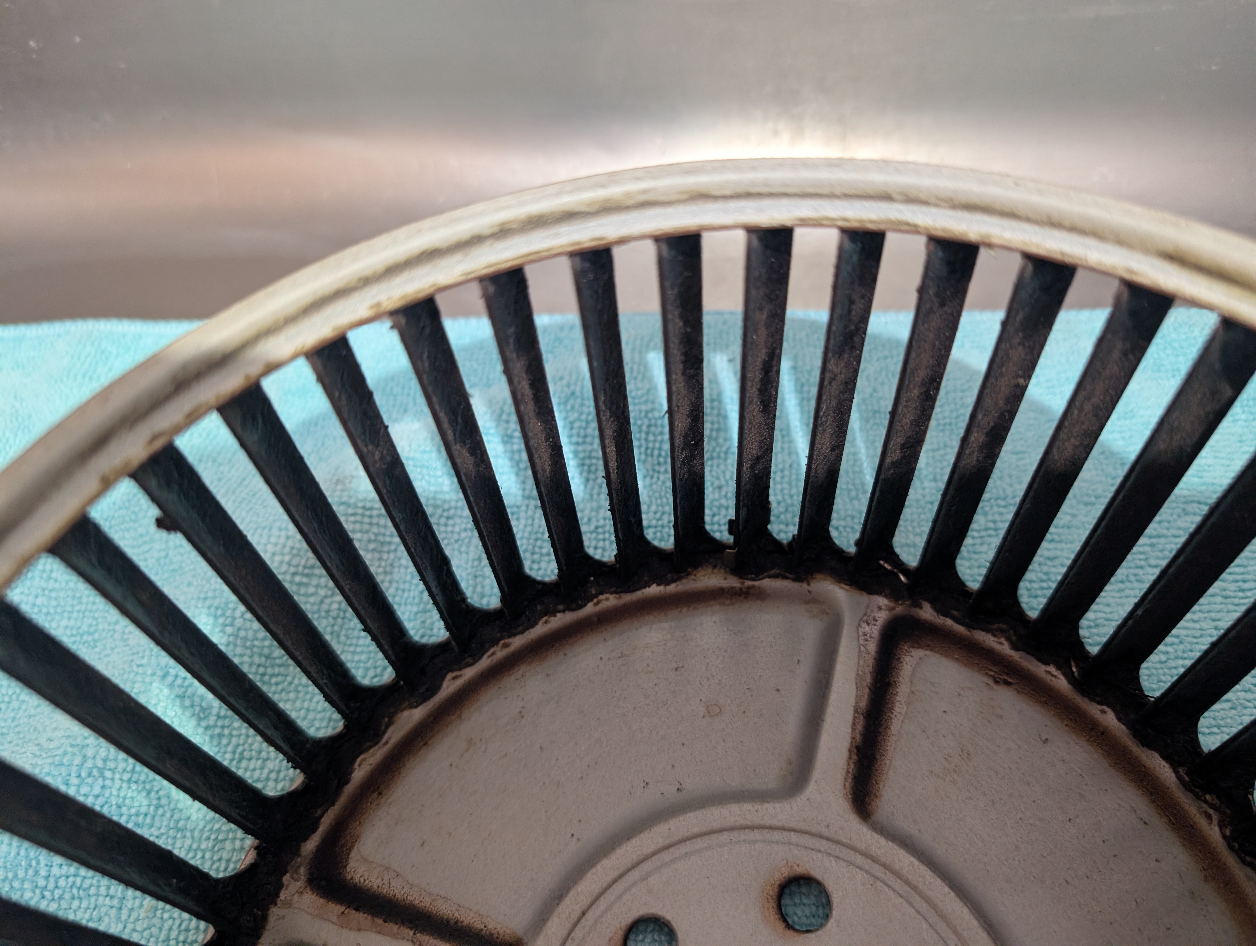 香川県高松市太田上町のレンジフードクリーニングの作業前1