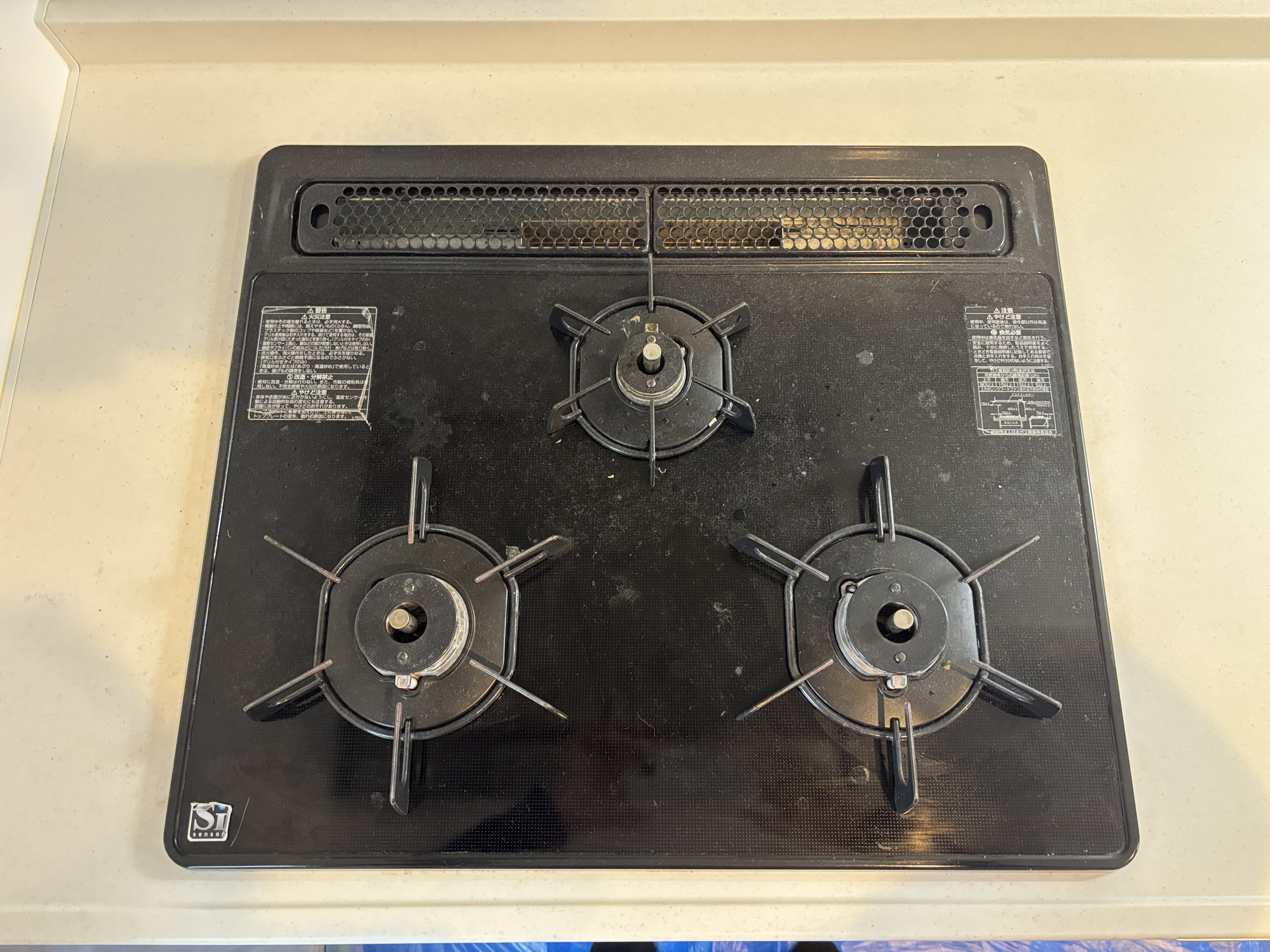 埼玉県新座市のキッチンクリーニングの作業前1