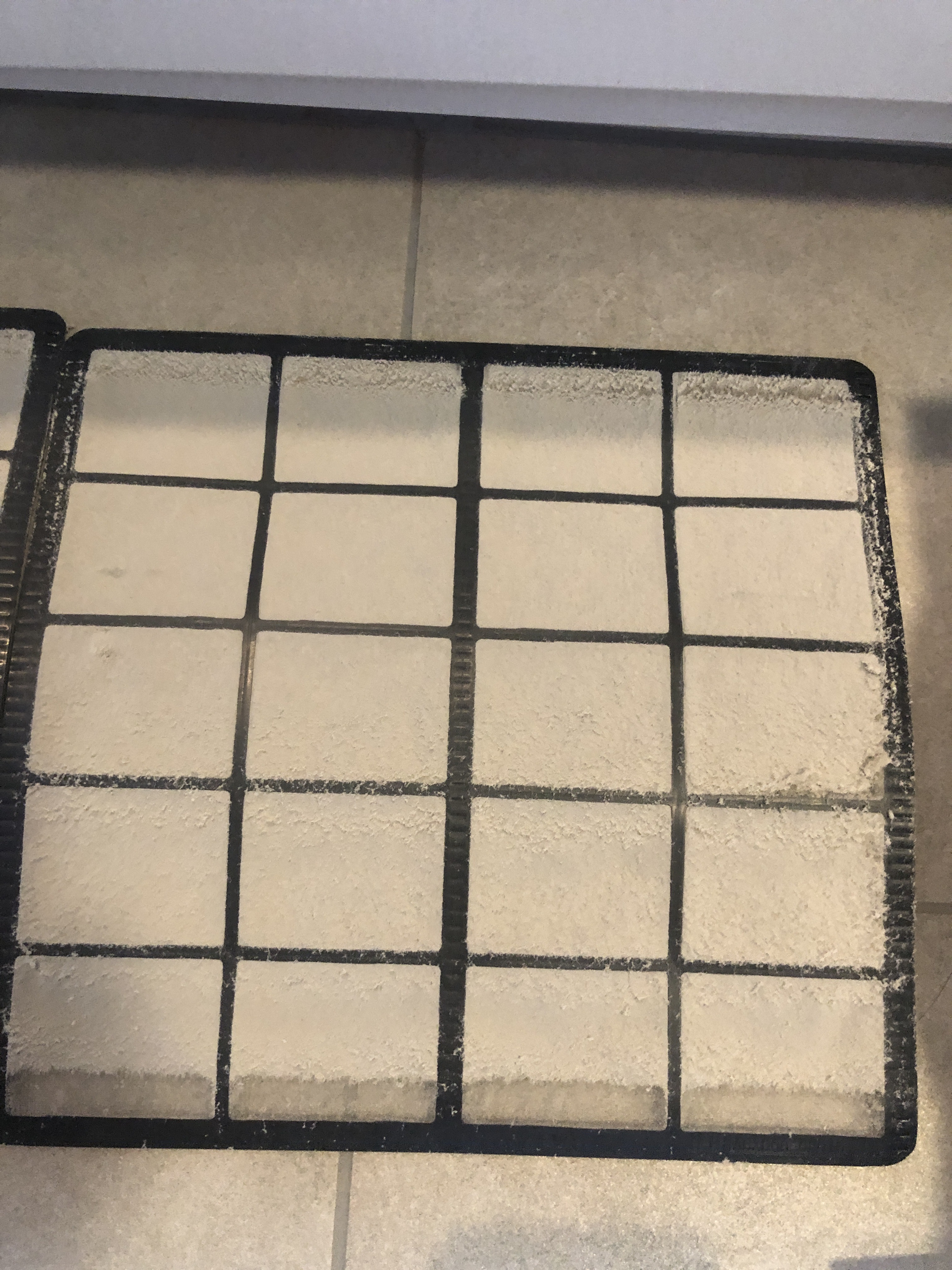 香川県高松市上福岡町のお掃除機能付きエアコンの作業前1