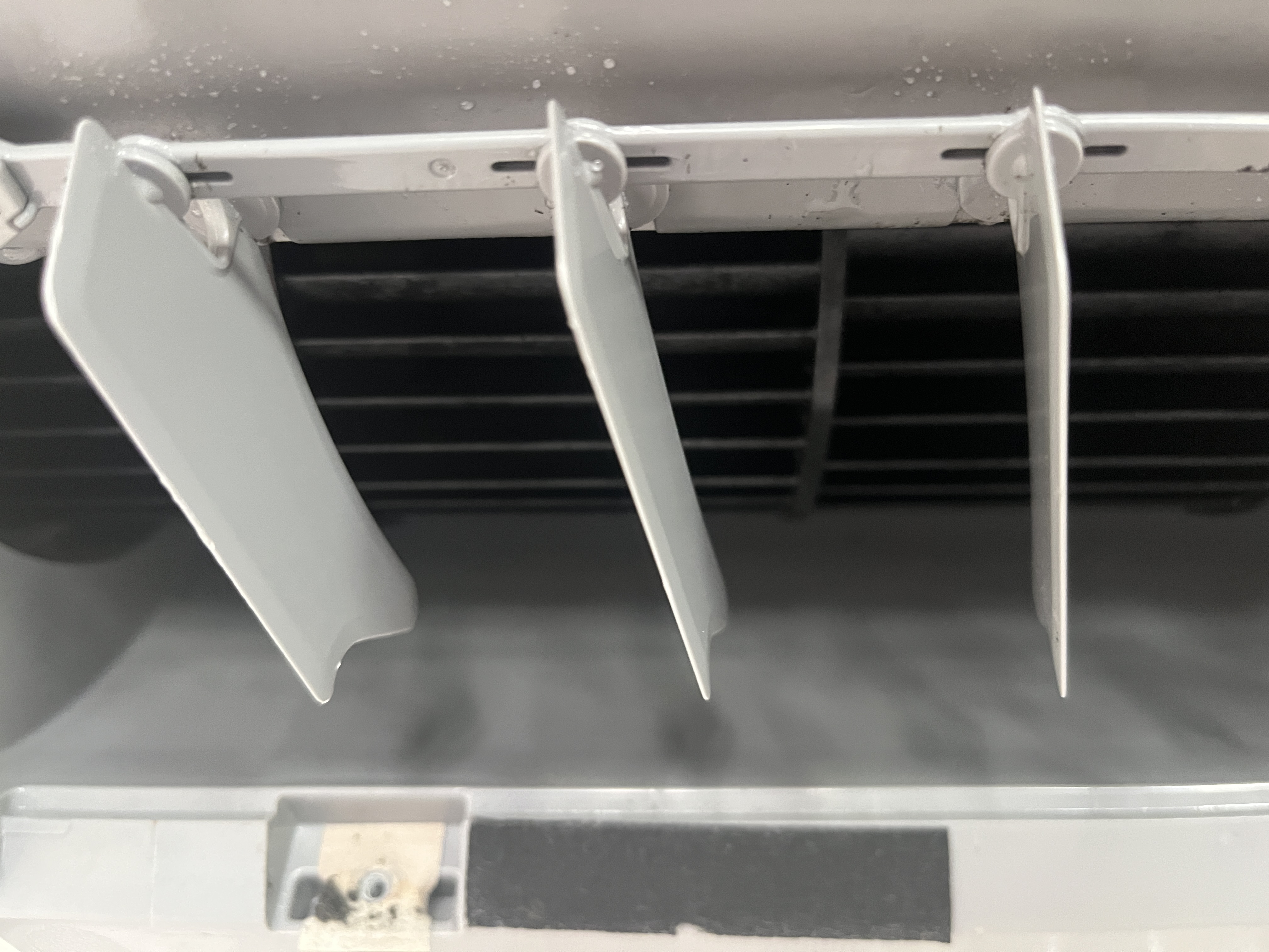 愛知県蒲郡市のお掃除機能付きエアコンの作業後1