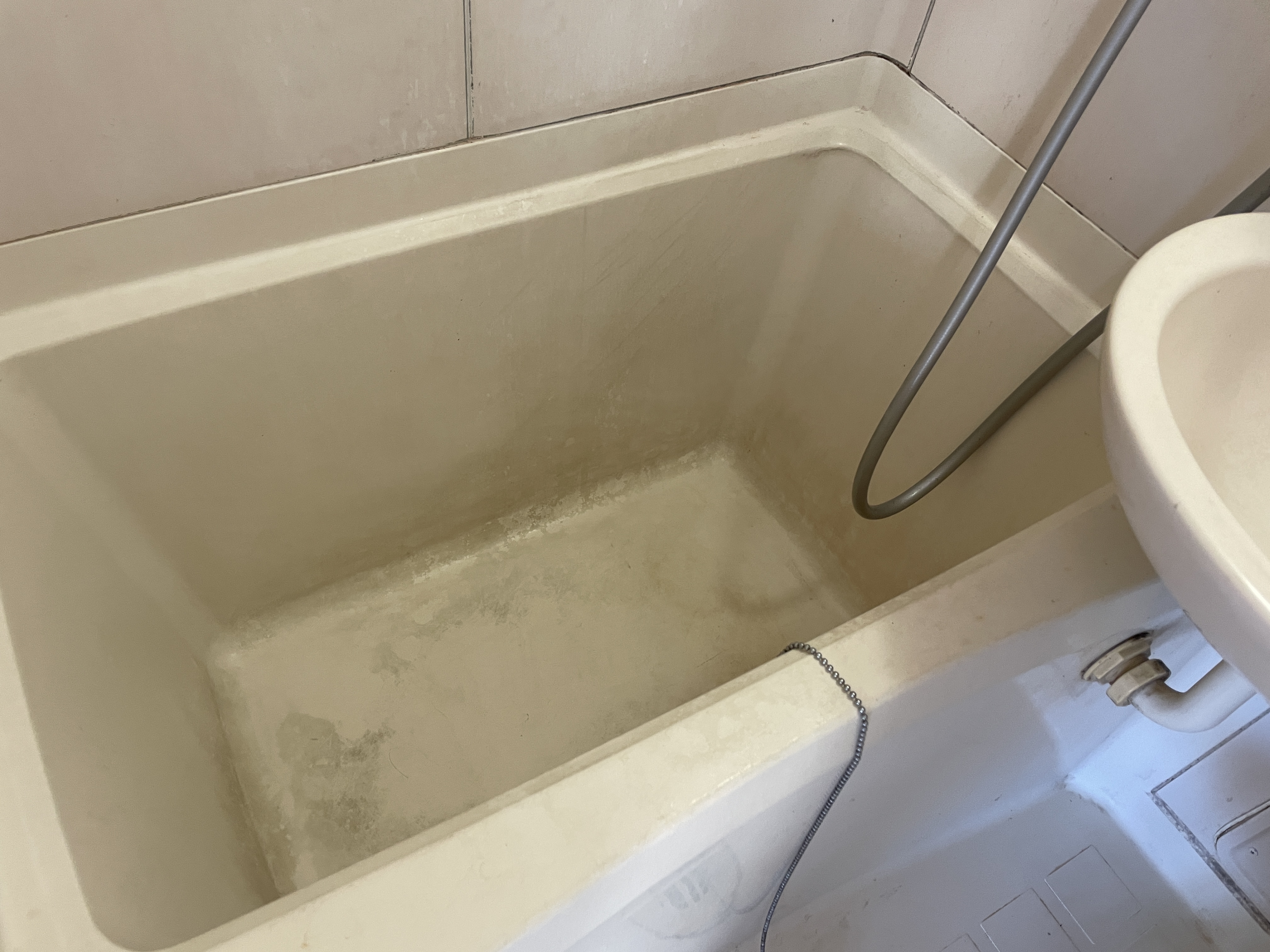 神奈川県川崎市川崎区の賃貸住宅退去後の原状回復クリーニングの作業前1