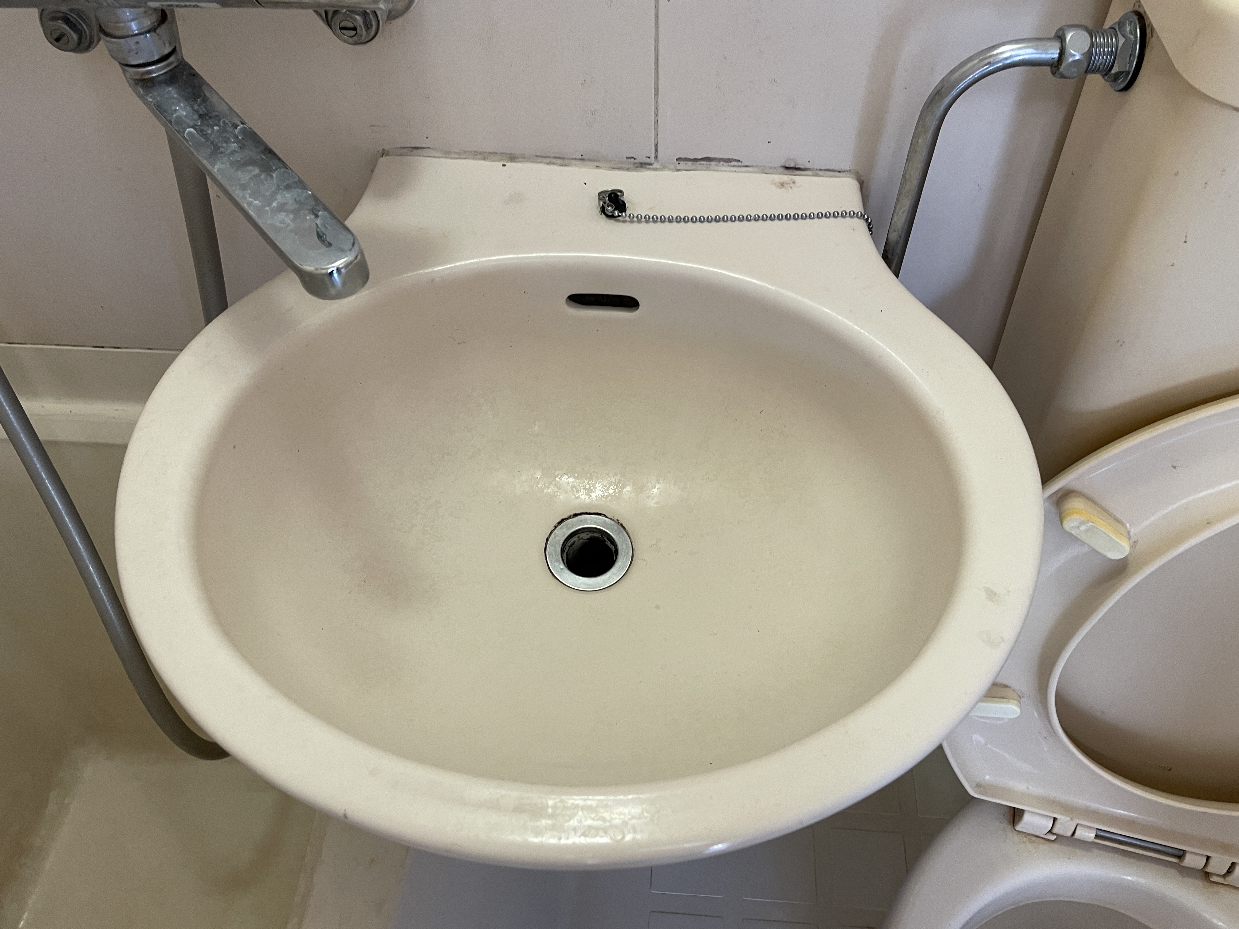 神奈川県川崎市川崎区の賃貸住宅退去後の原状回復クリーニングの作業前2