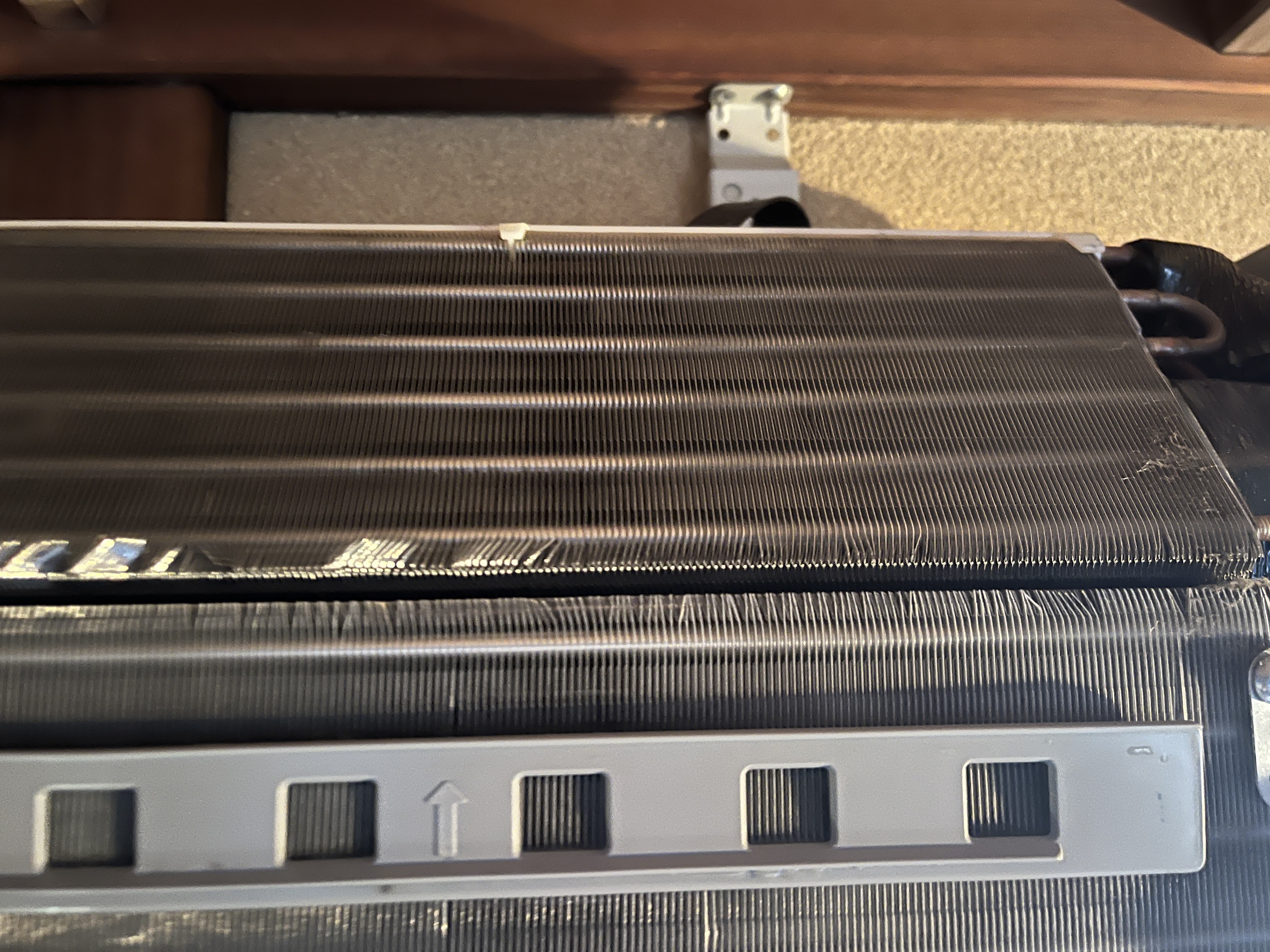 愛知県豊橋市のお掃除機能付きエアコンの作業後1