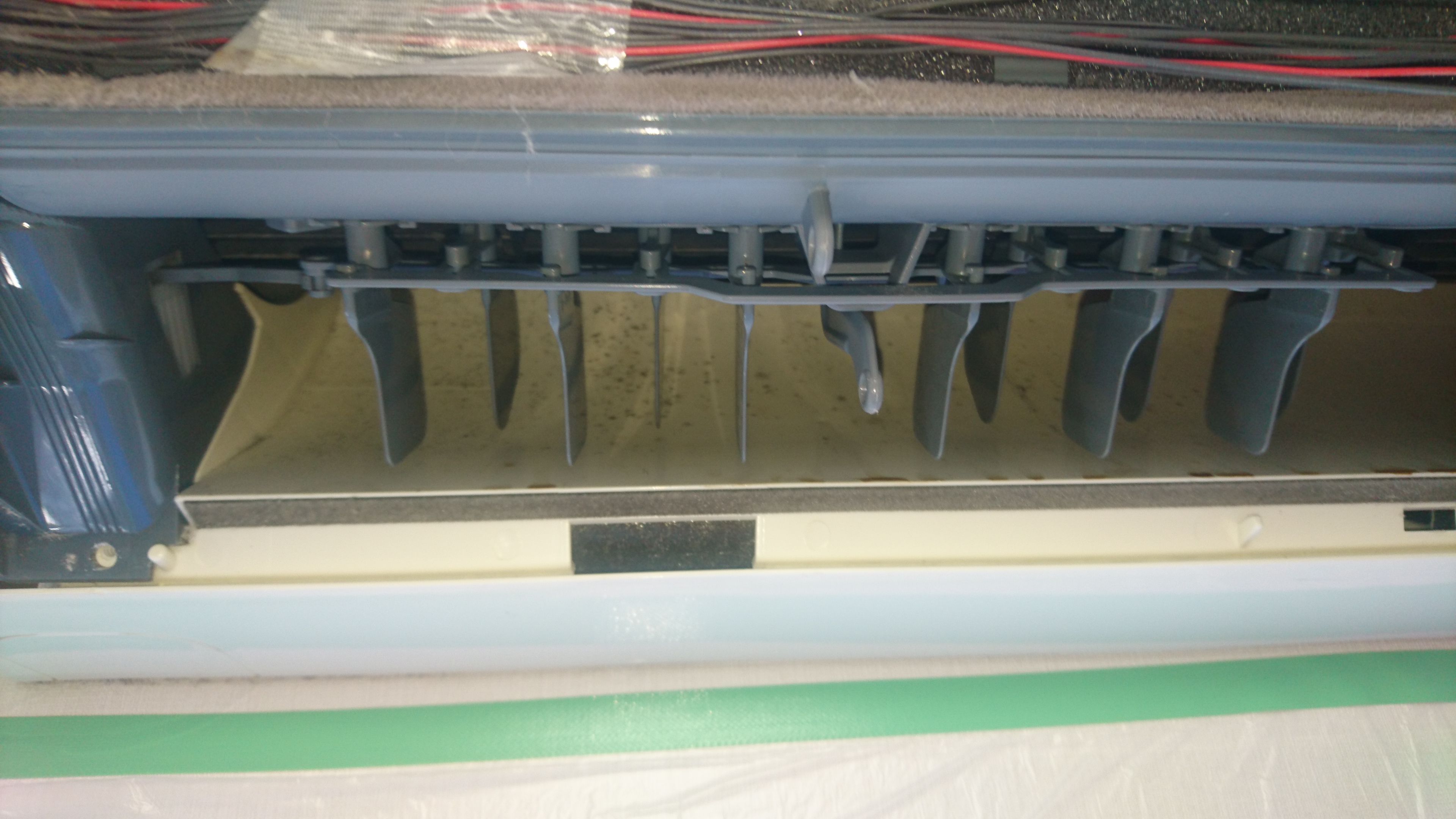 東京都東久留米市のお掃除機能付きエアコンの作業前1