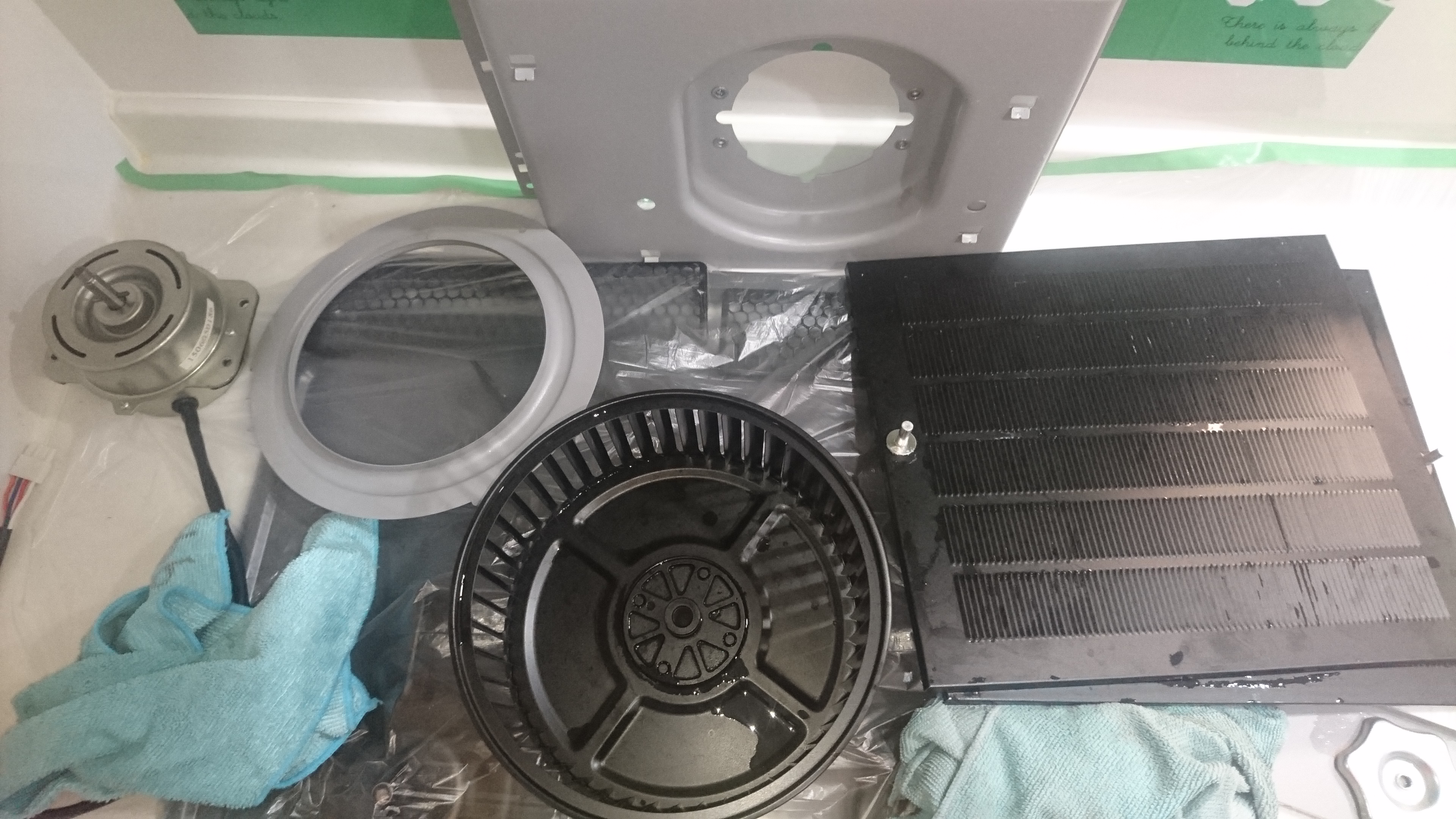 東京都国分寺市のレンジフードクリーニングの作業後2