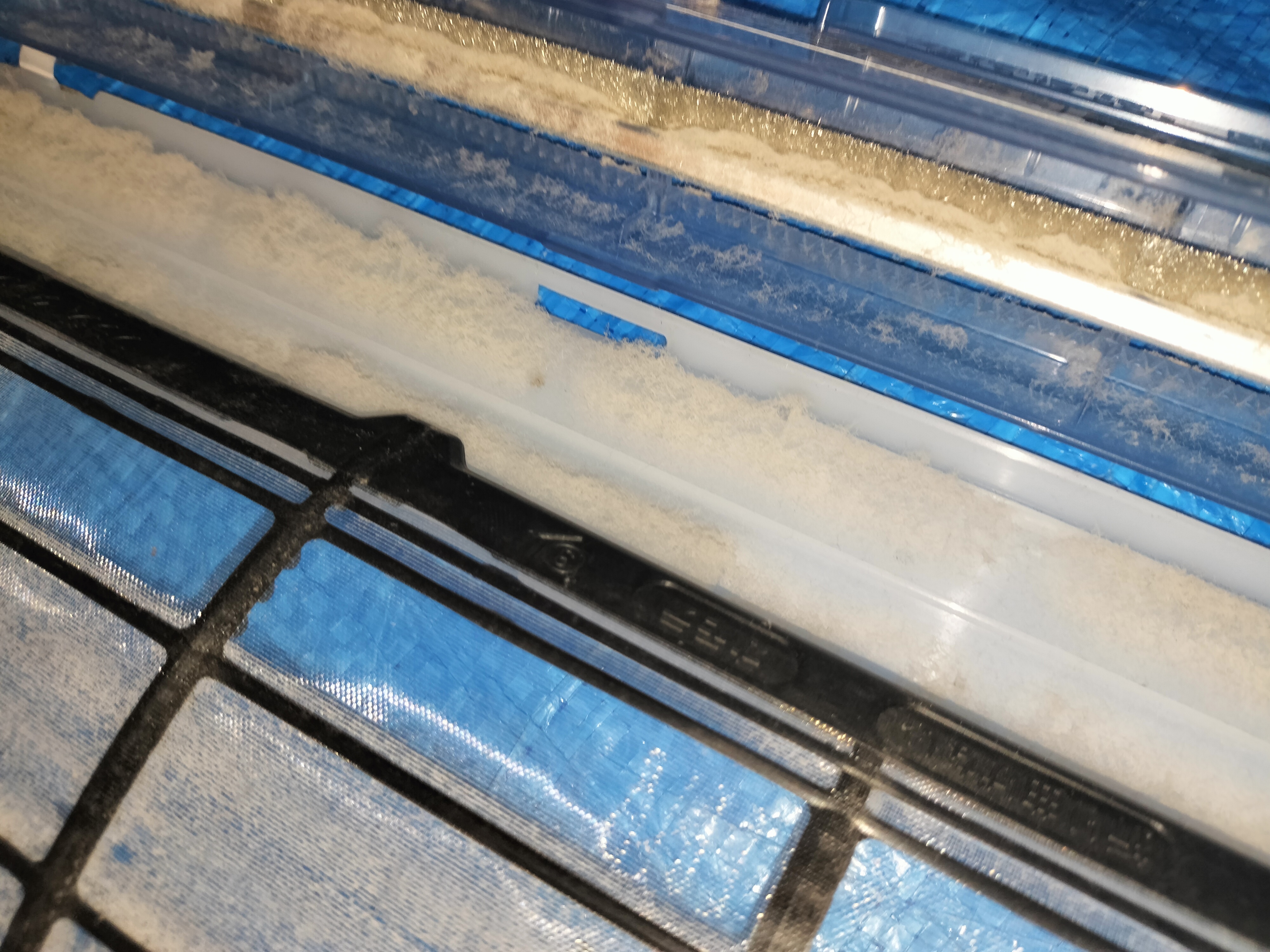 茨城県つくば市のお掃除機能付きエアコンの作業前3