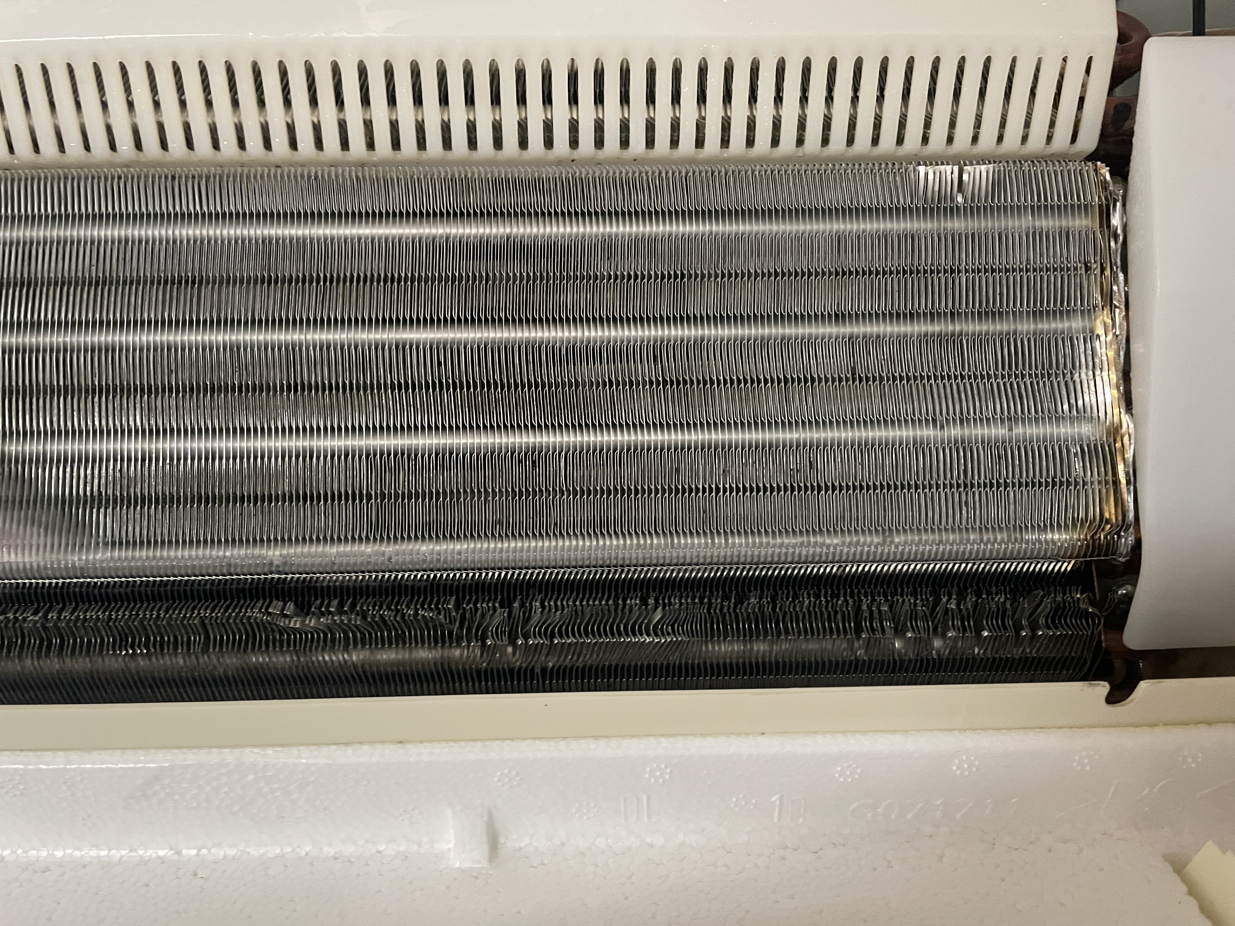 神奈川県横浜市港南区のお掃除機能付きエアコンの作業後2