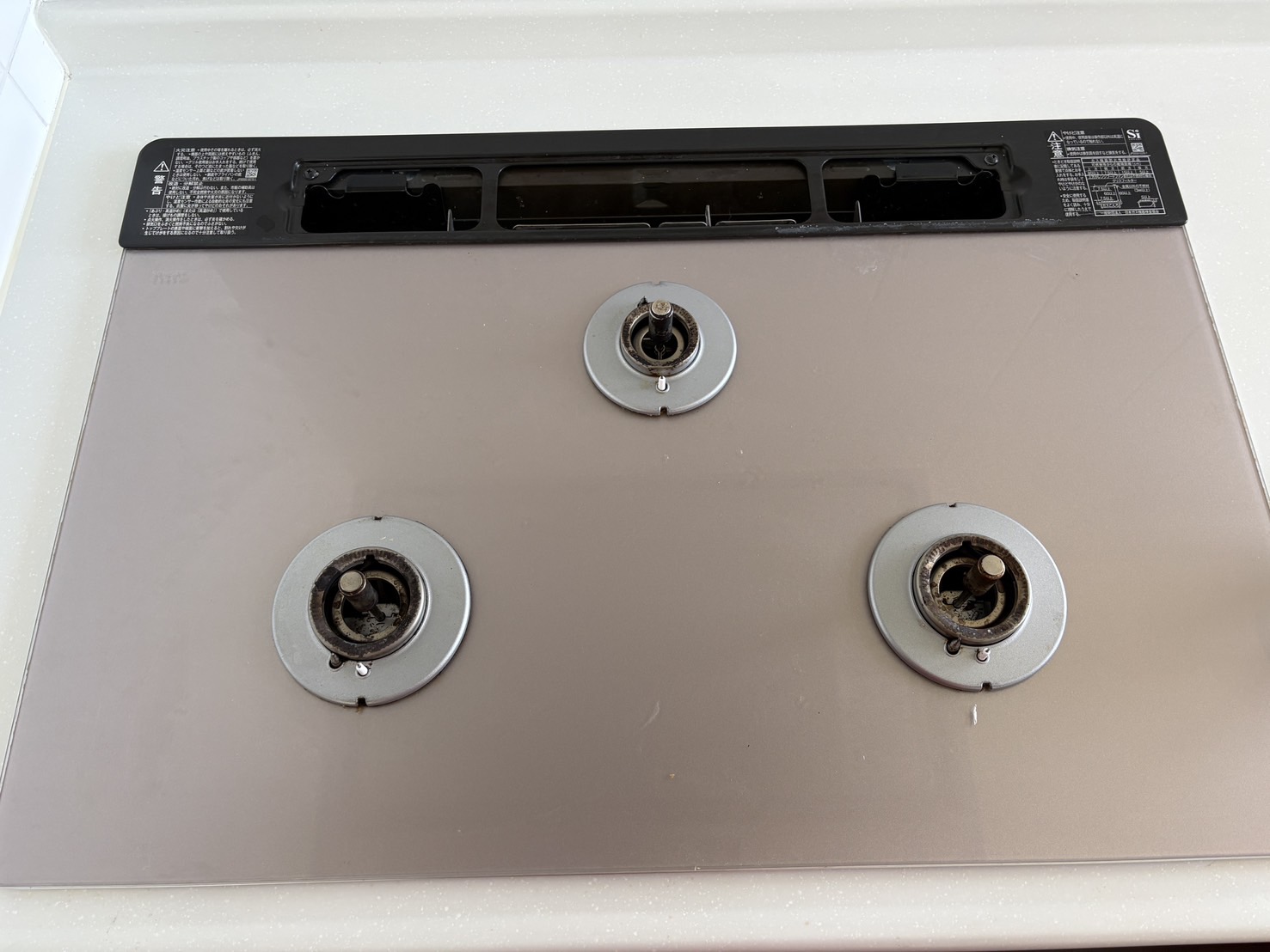 千葉県船橋市浜町の賃貸住宅退去後の原状回復クリーニングの作業前3